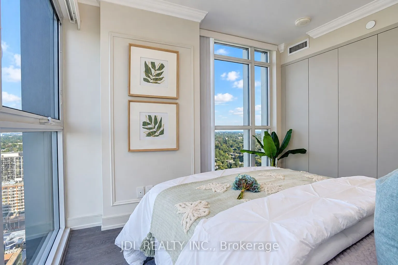 125 Redpath Avenue #2801