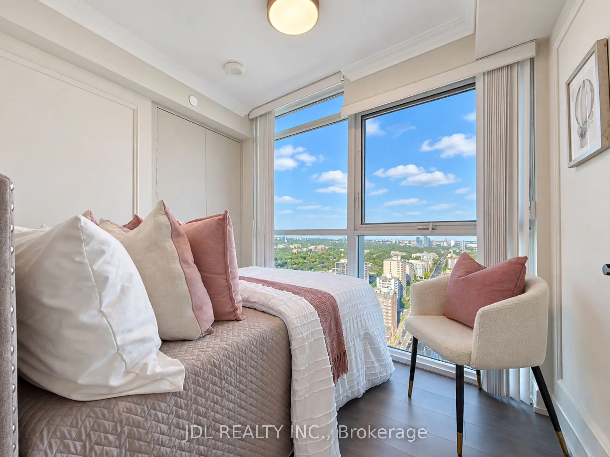 125 Redpath Avenue #2801