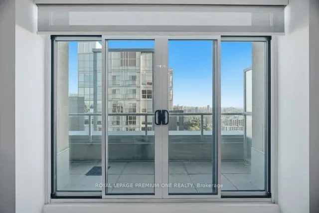 111 St Clair Avenue W #1903