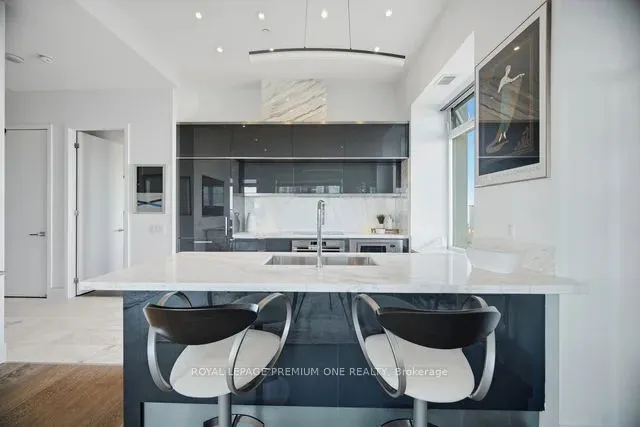 111 St Clair Avenue W #1903