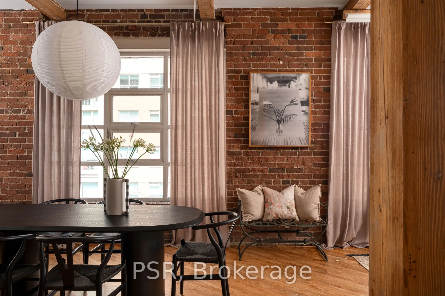 90 Sherbourne Street #407