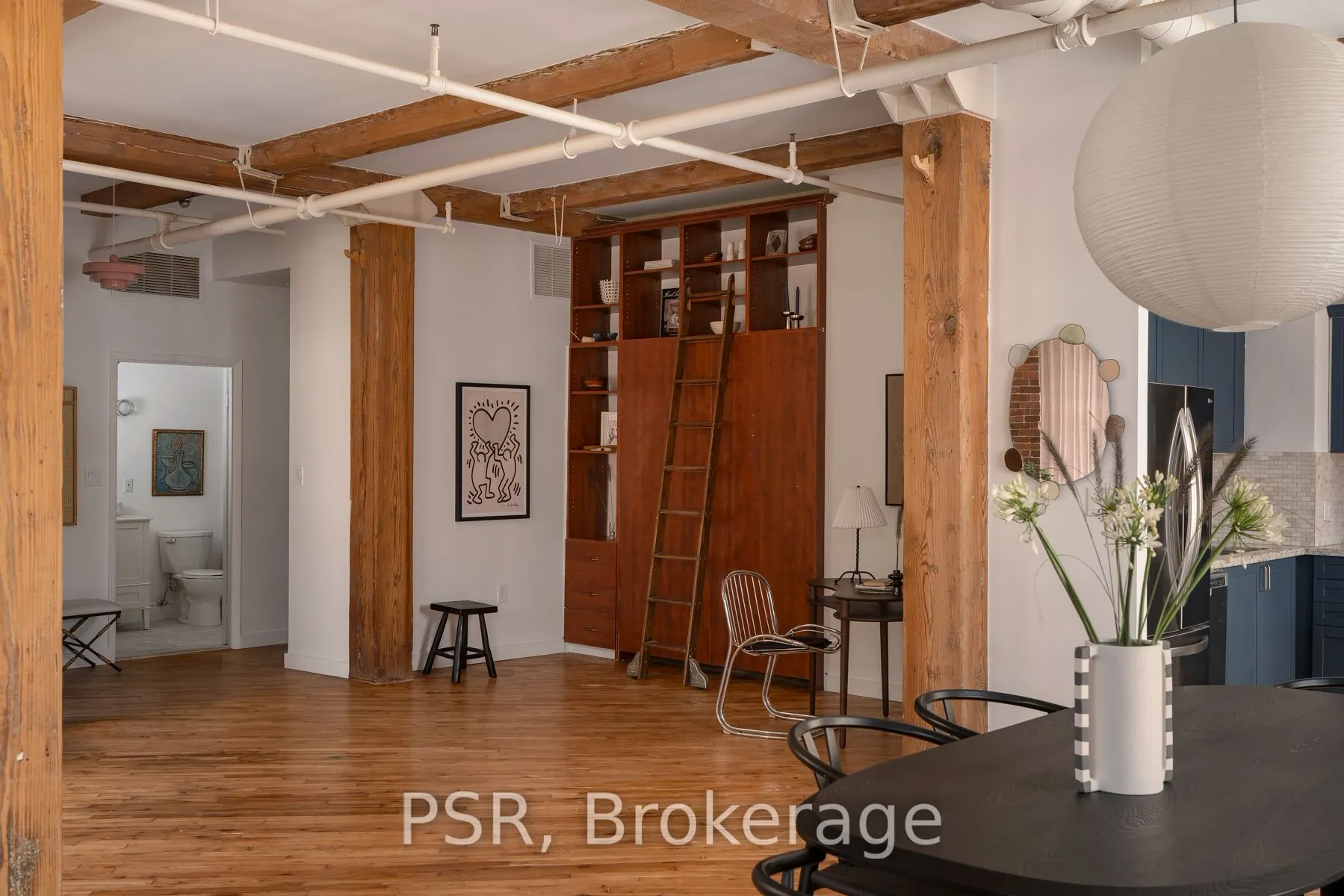 90 Sherbourne Street #407