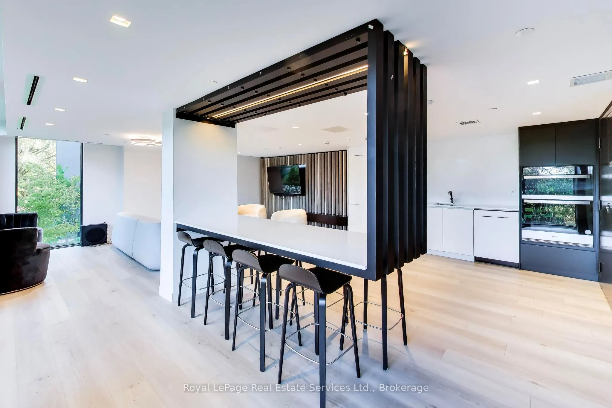 500 Wilson Avenue #636