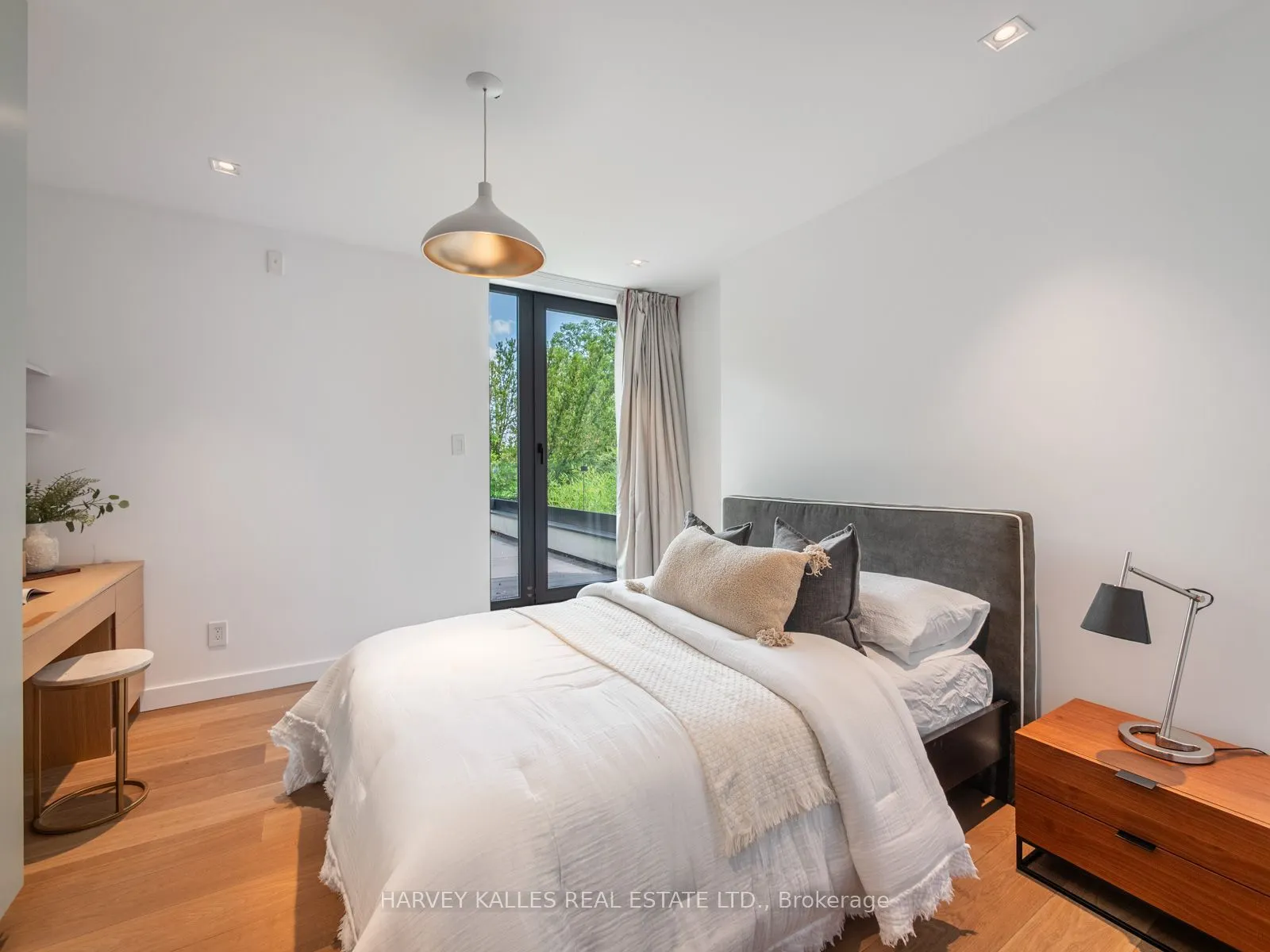 75 Ardwold Gate