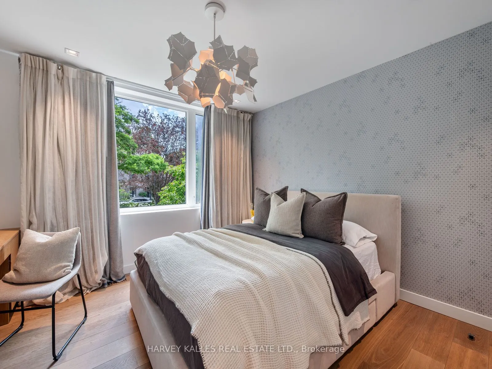 75 Ardwold Gate