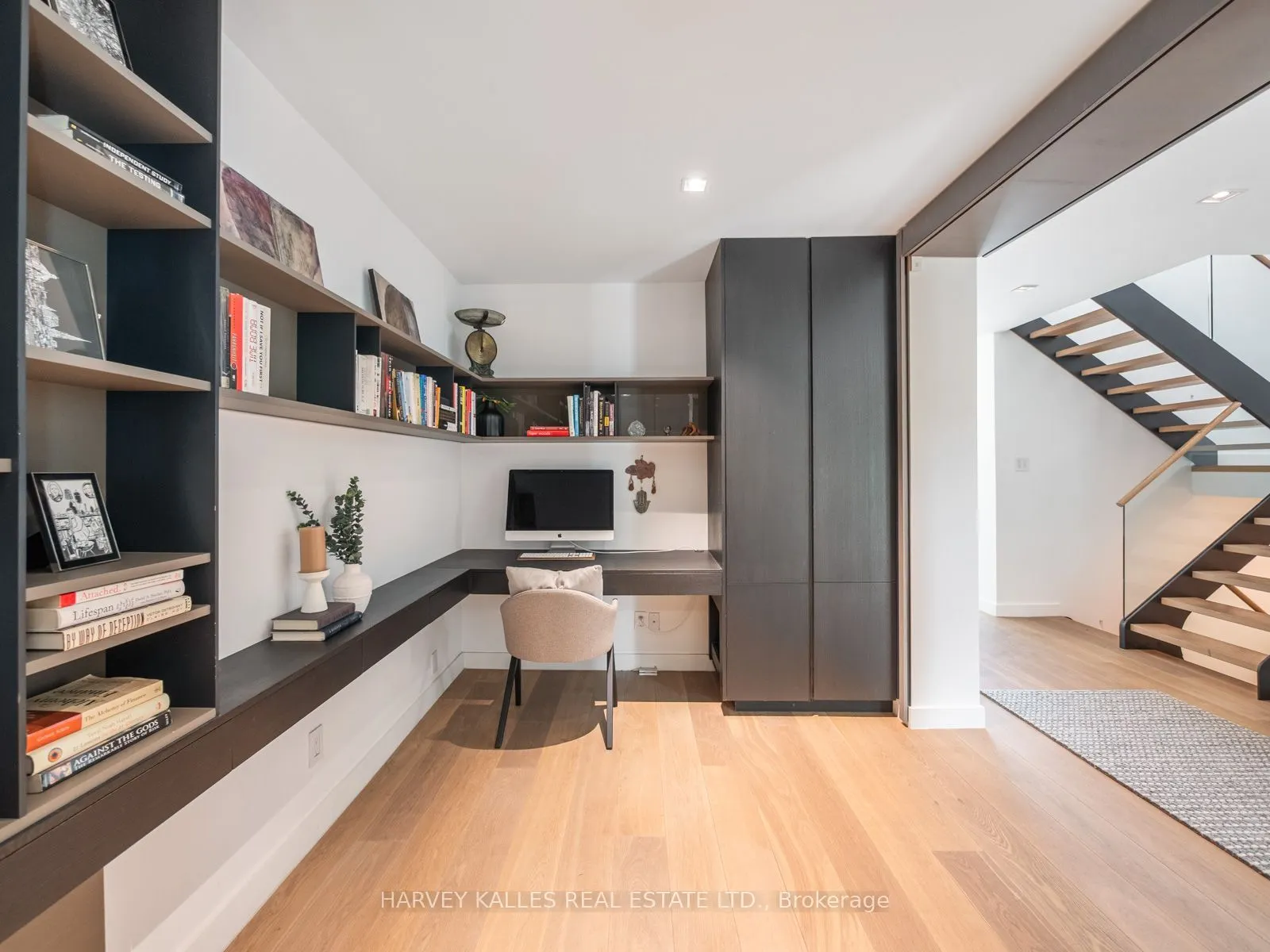 75 Ardwold Gate