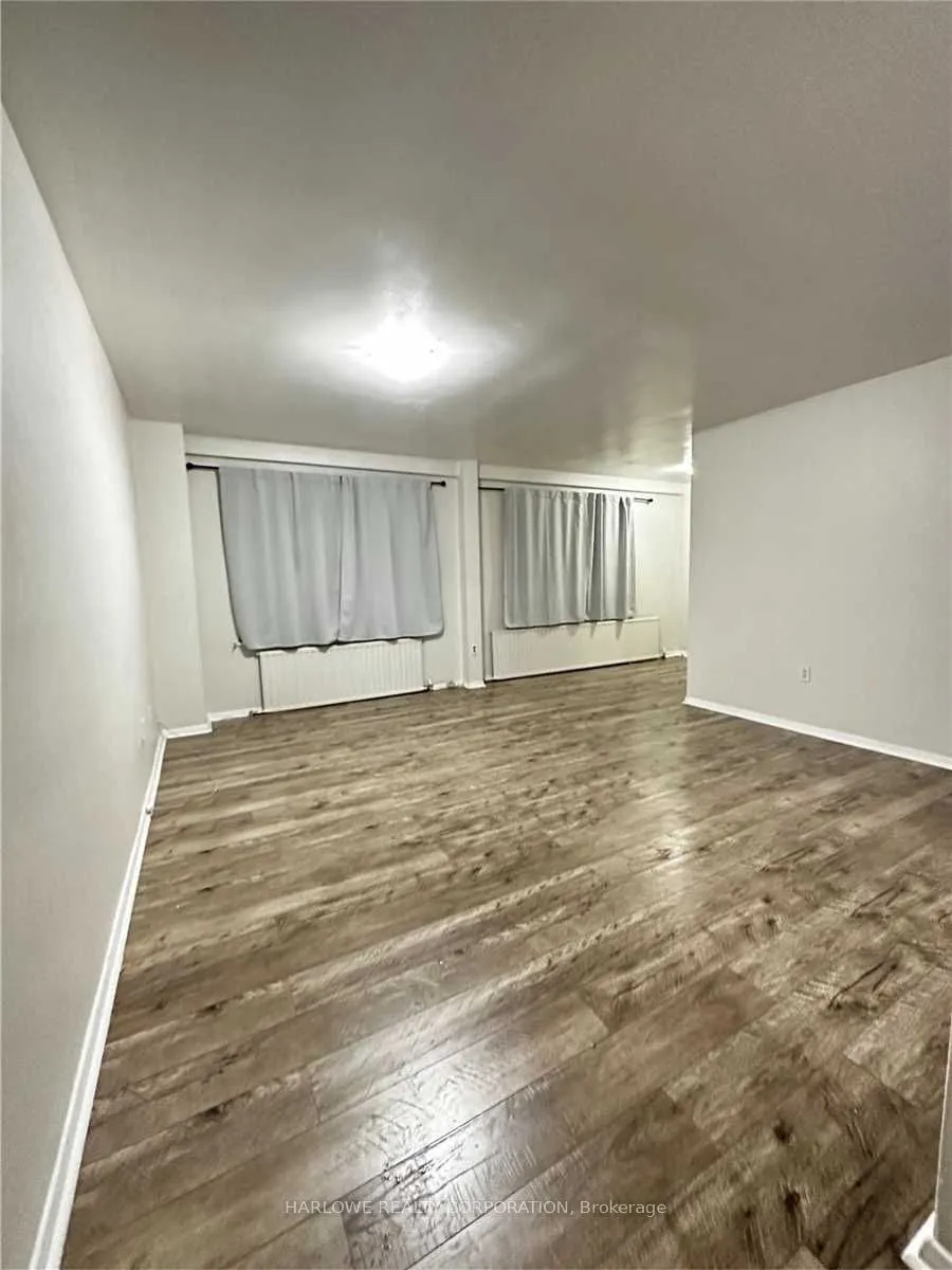 660 Eglinton Avenue W #104