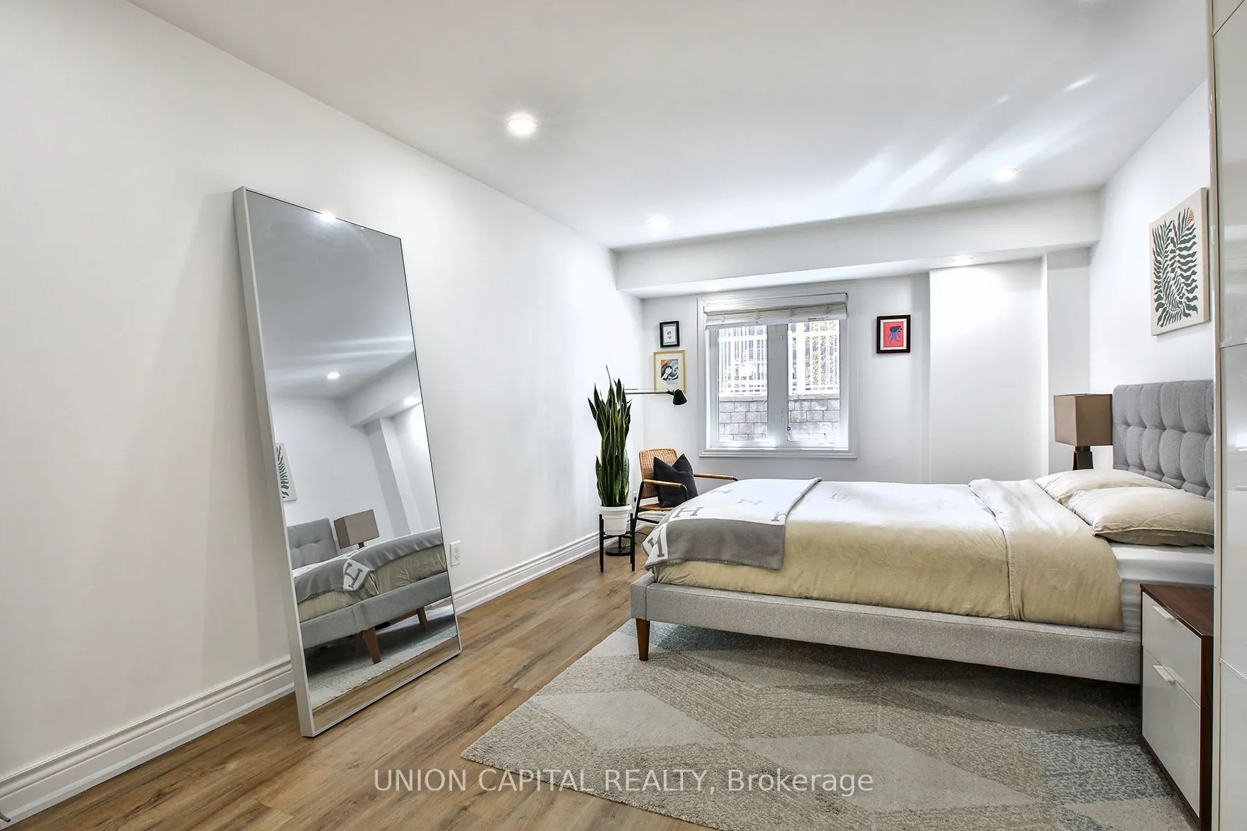 12 Sudbury Street #201
