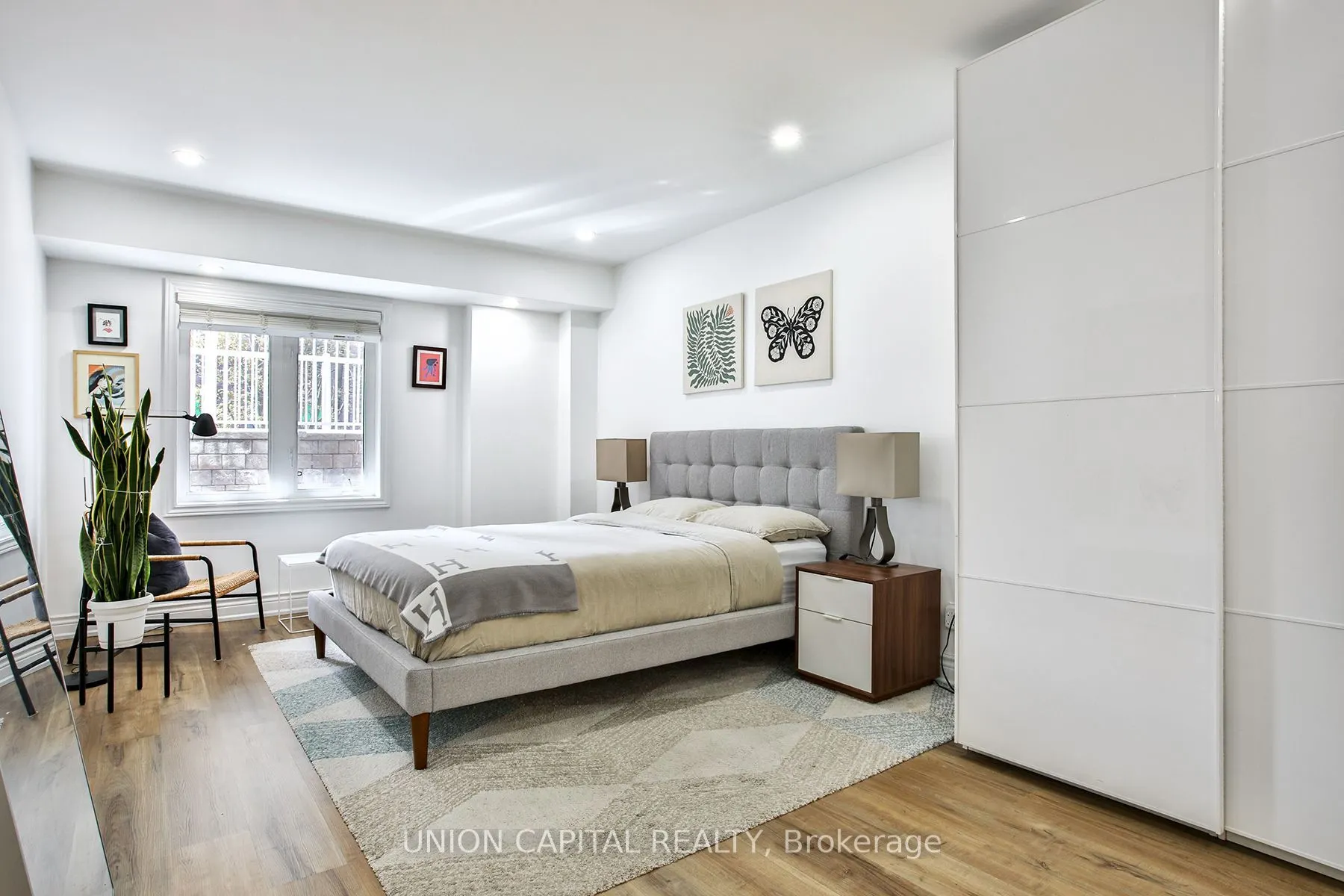 12 Sudbury Street #201