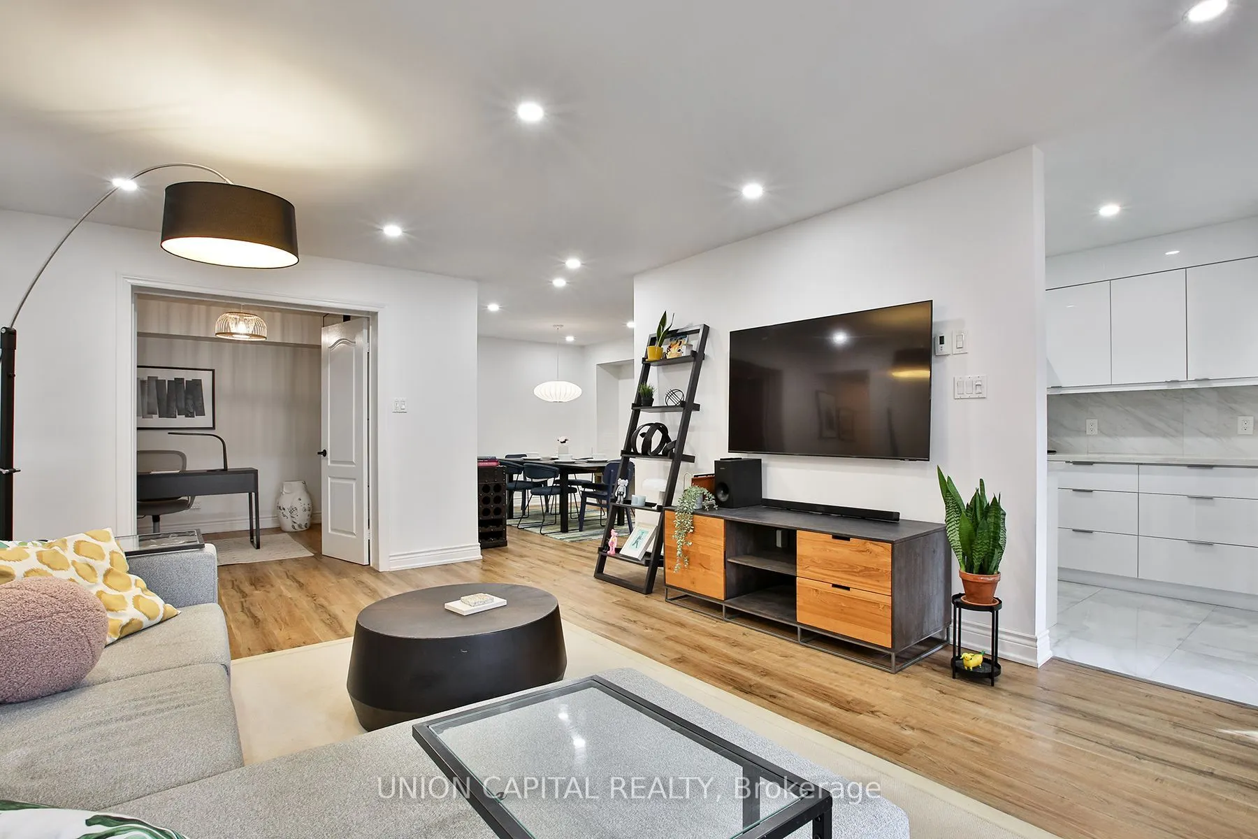 12 Sudbury Street #201