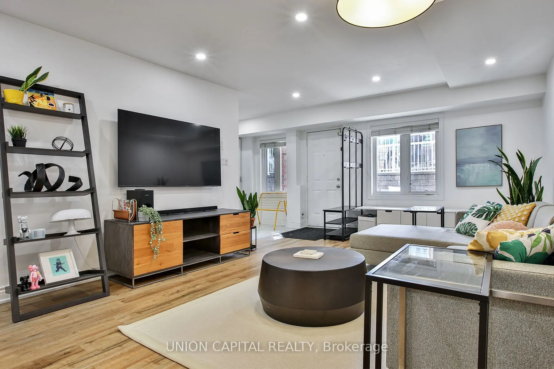12 Sudbury Street #201
