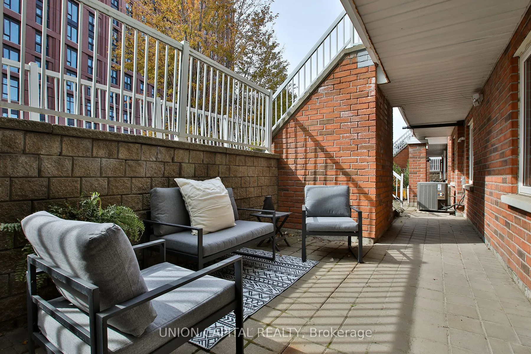 12 Sudbury Street #201