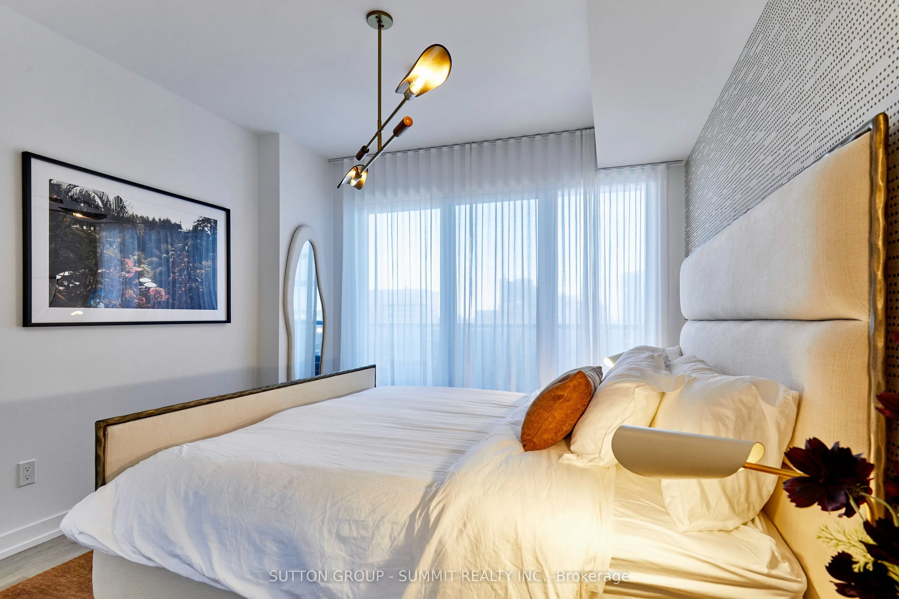 771 YONGE Street #2501