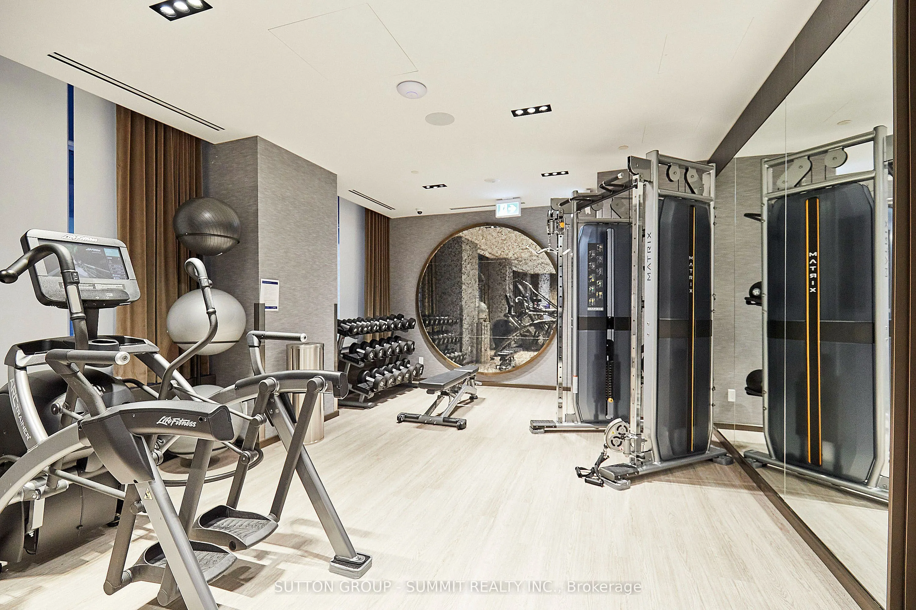 771 YONGE Street #2501