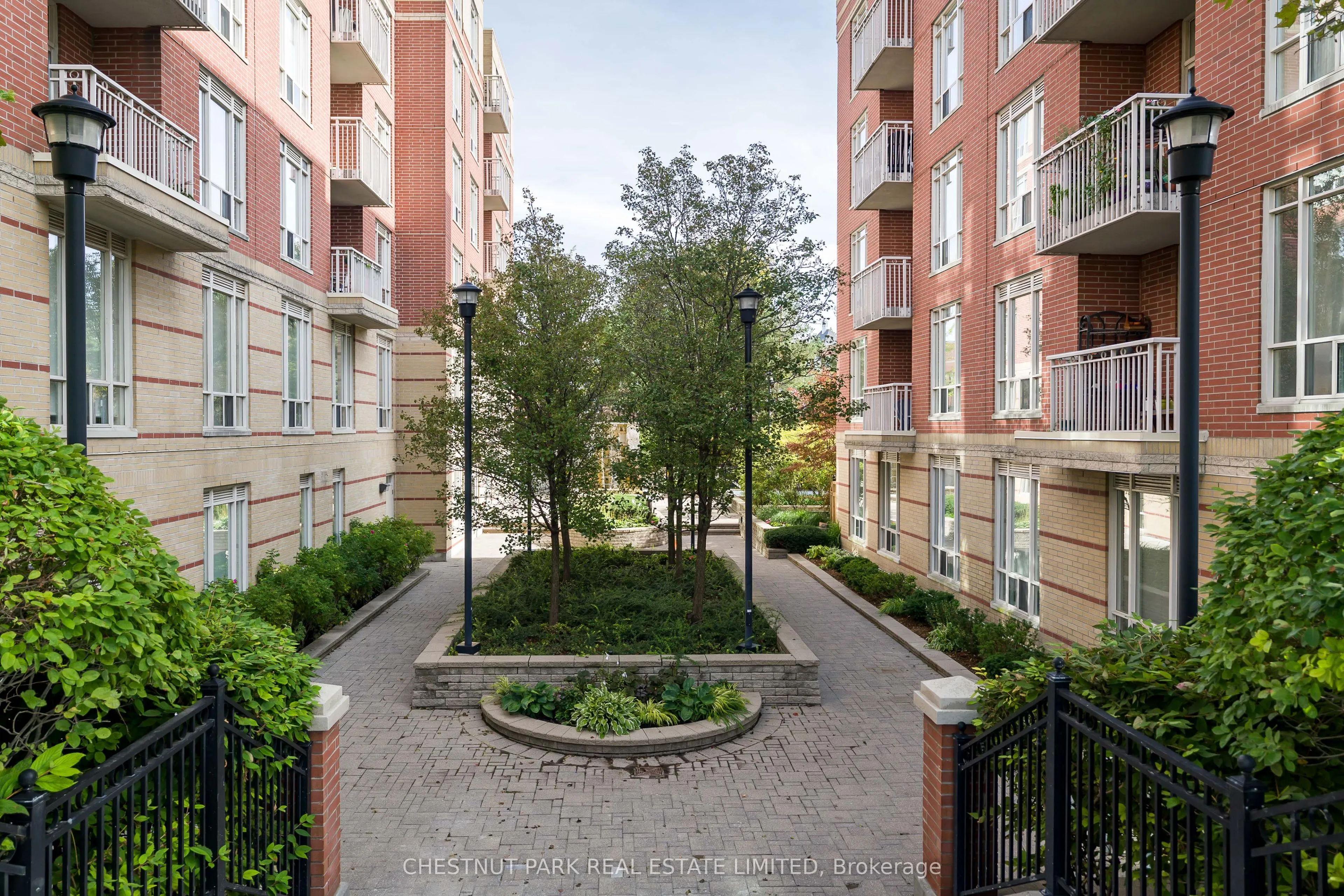 455 Rosewell Avenue #115