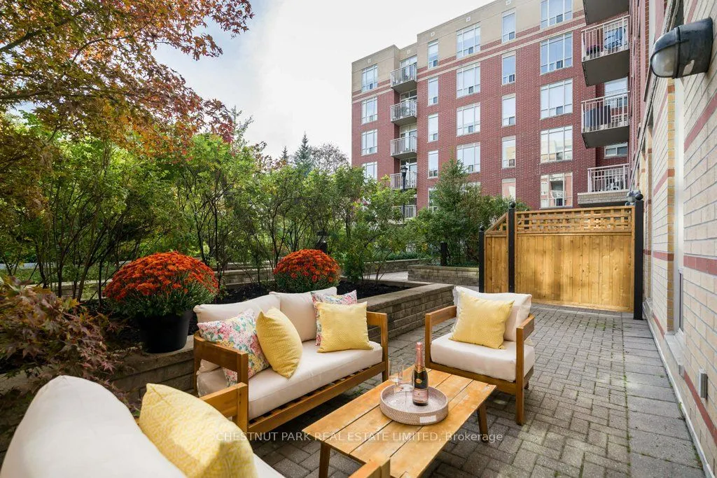 455 Rosewell Avenue #115