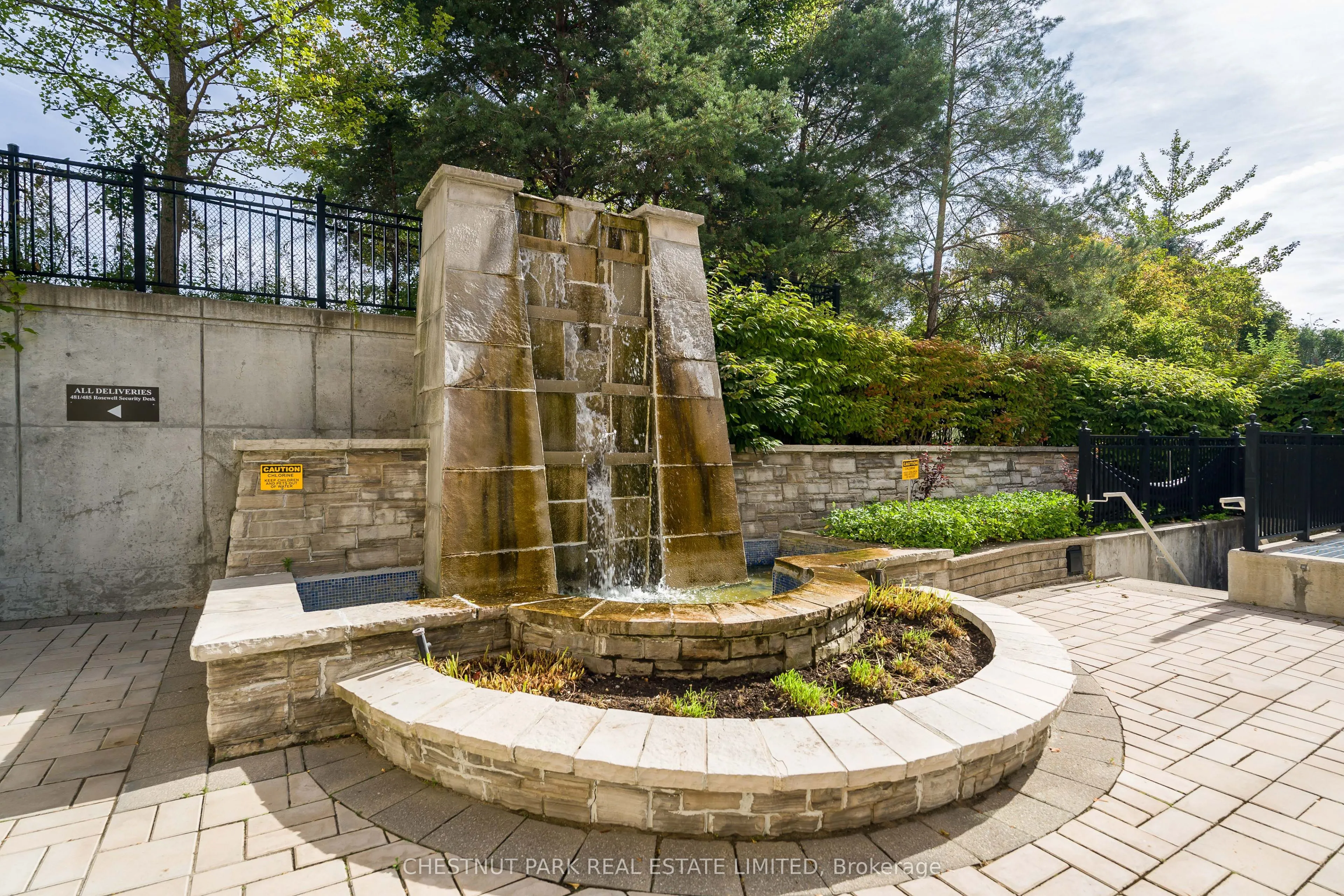 455 Rosewell Avenue #115