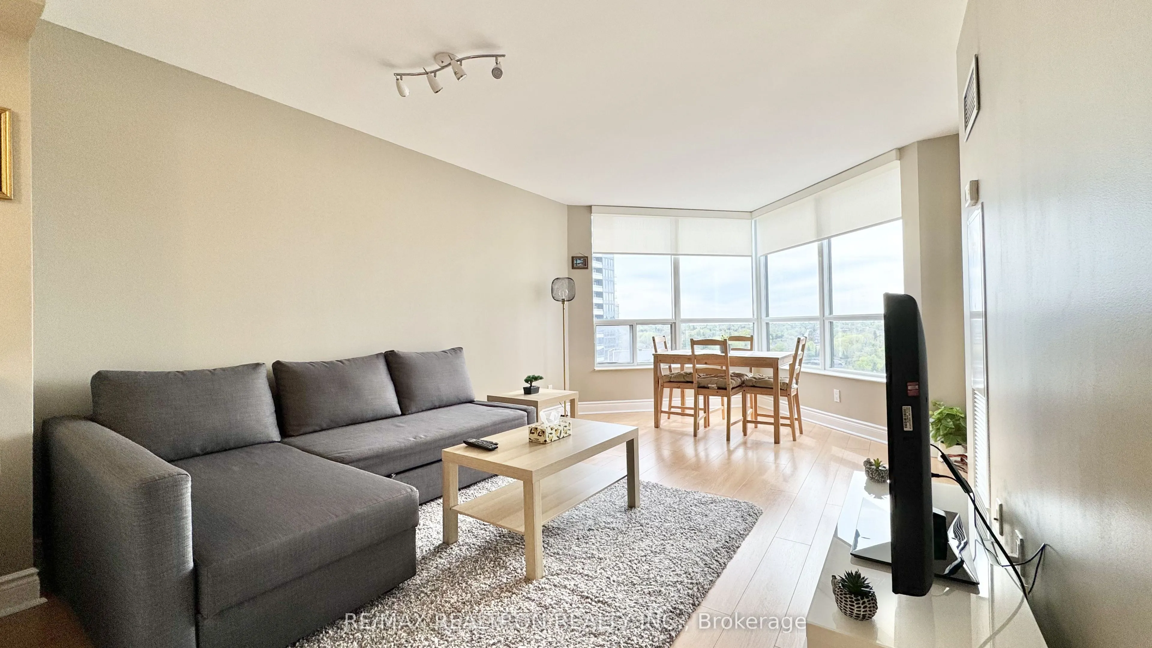 5 Northtown Way #1003