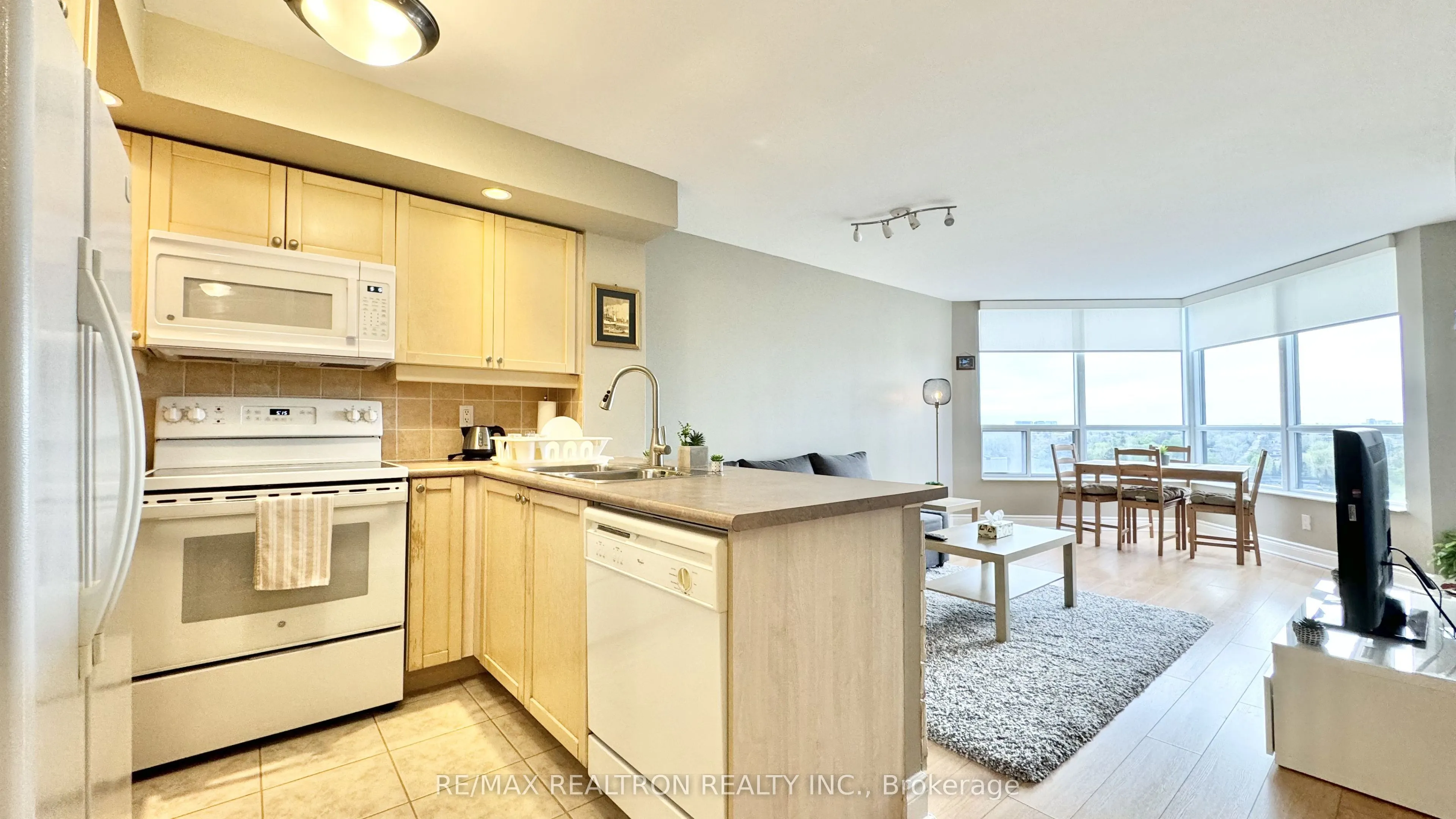 5 Northtown Way #1003