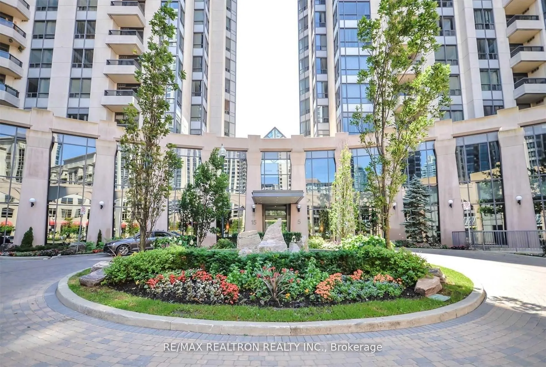 5 Northtown Way #1003