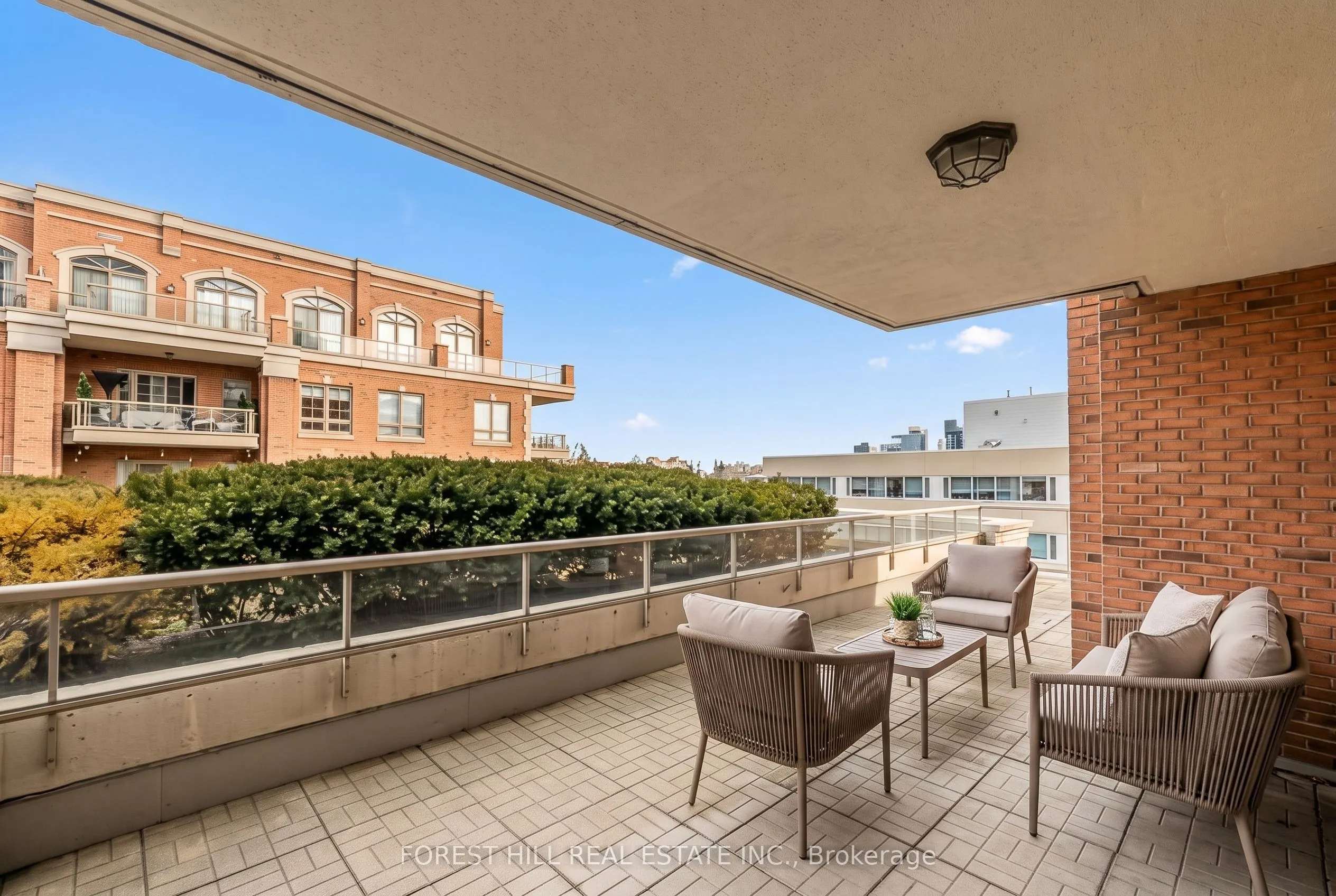 20 Burkebrook Place #502