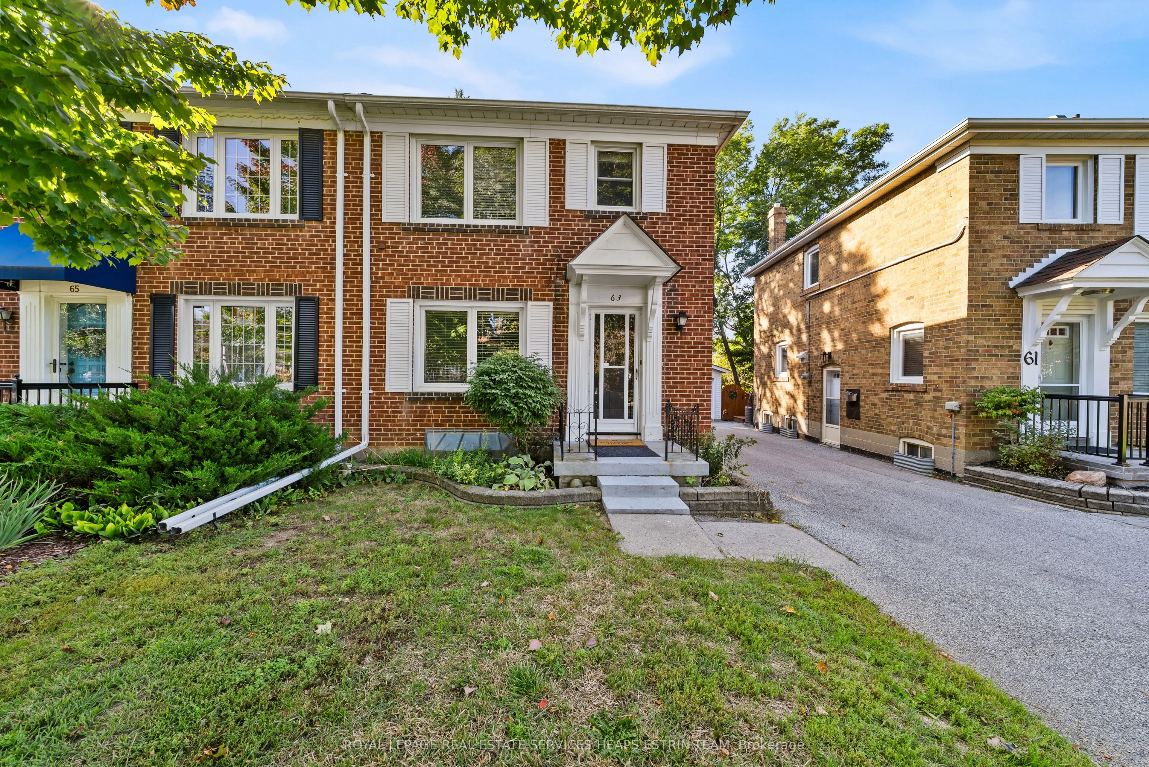 63 Thursfield Crescent