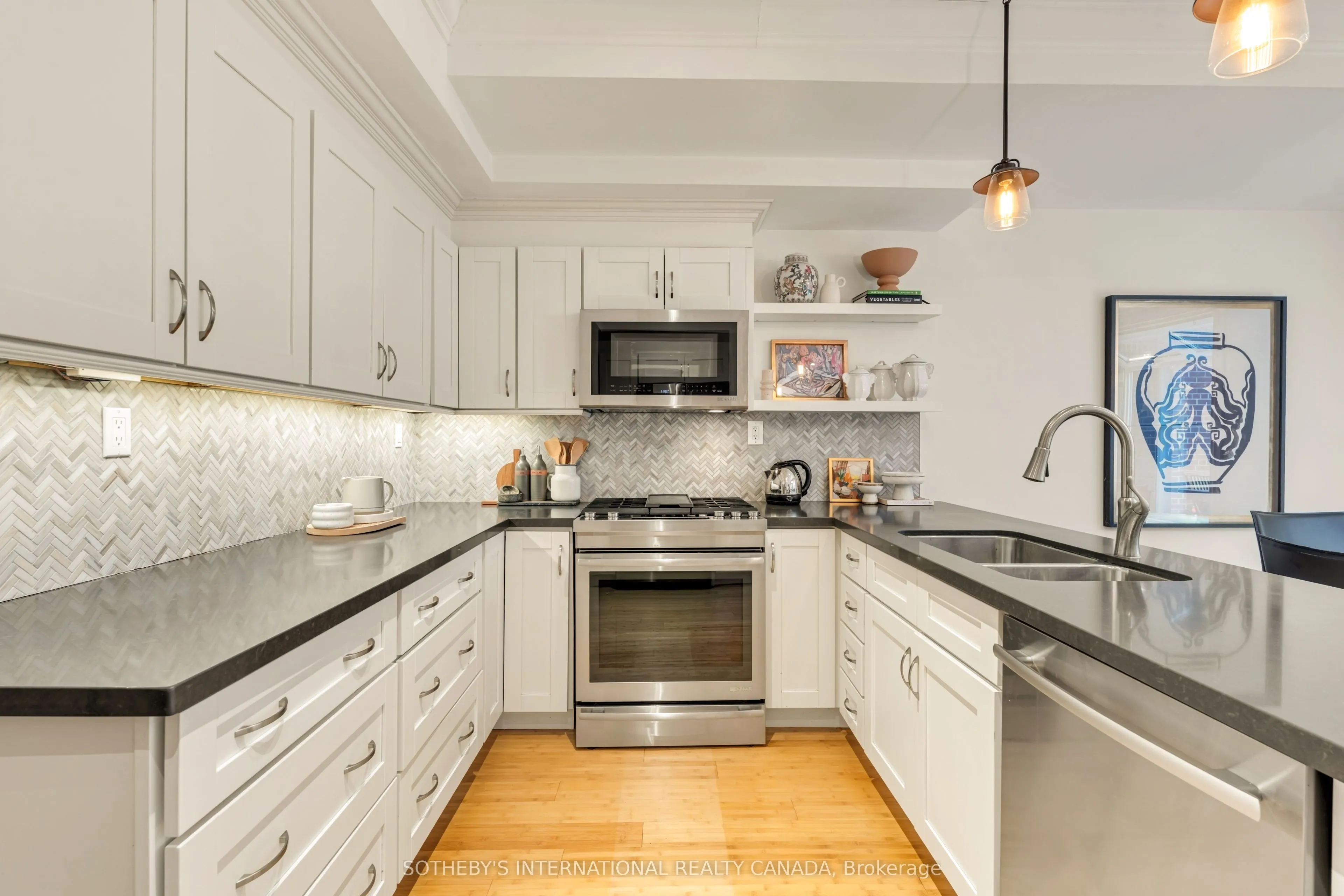 465 King Street E #17 & 18