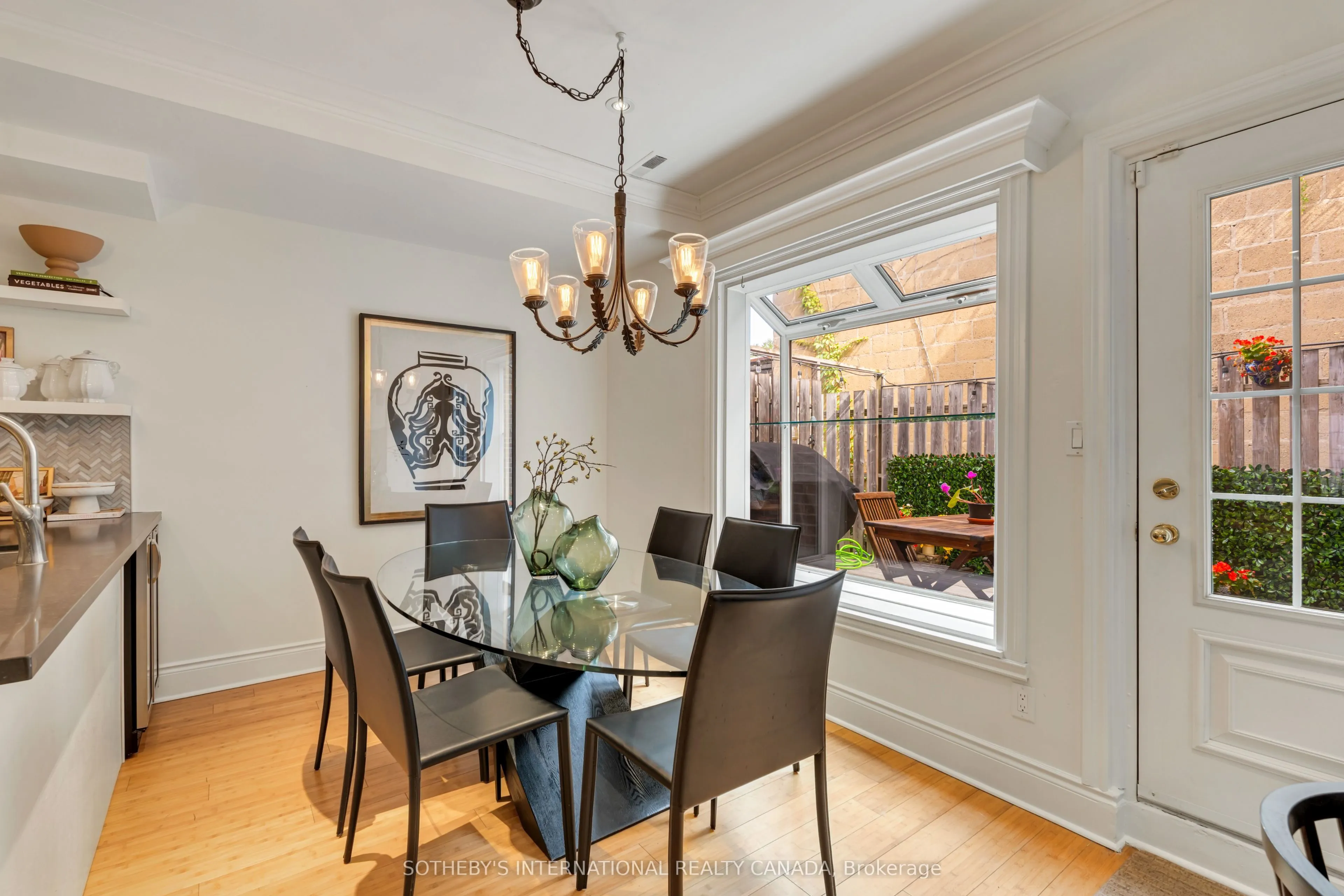 465 King Street E #17 & 18