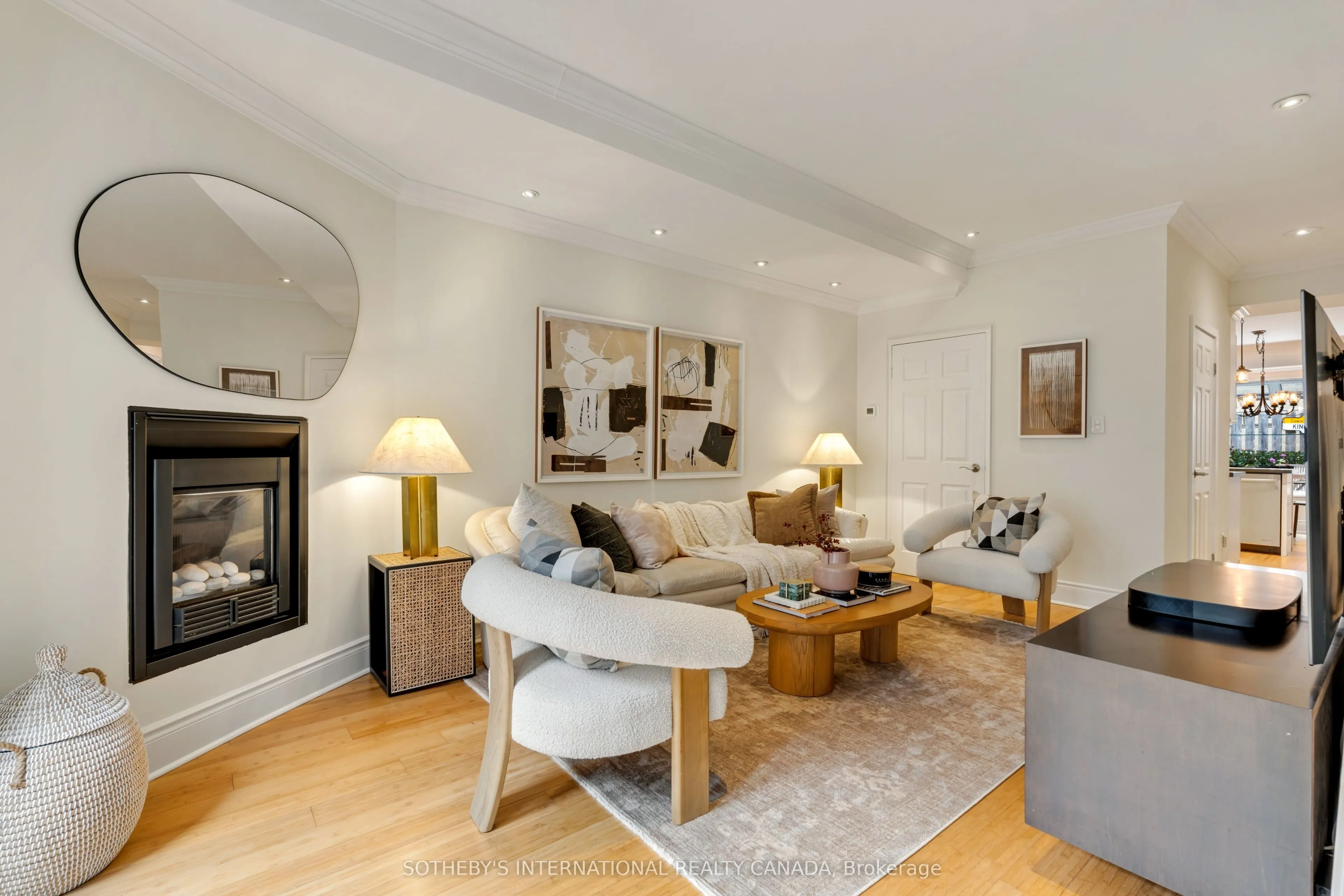 465 King Street E #17 & 18