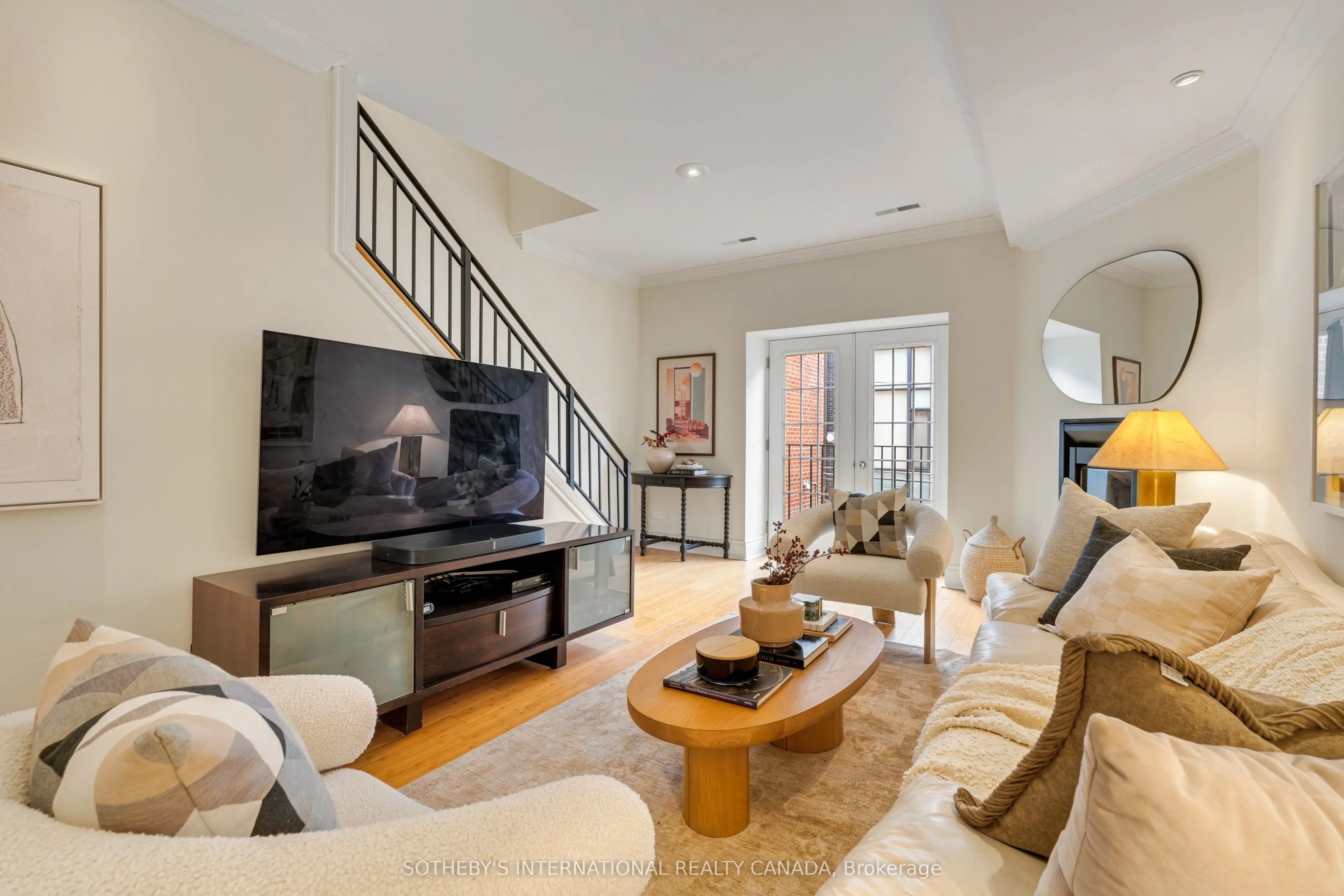465 King Street E #17 & 18