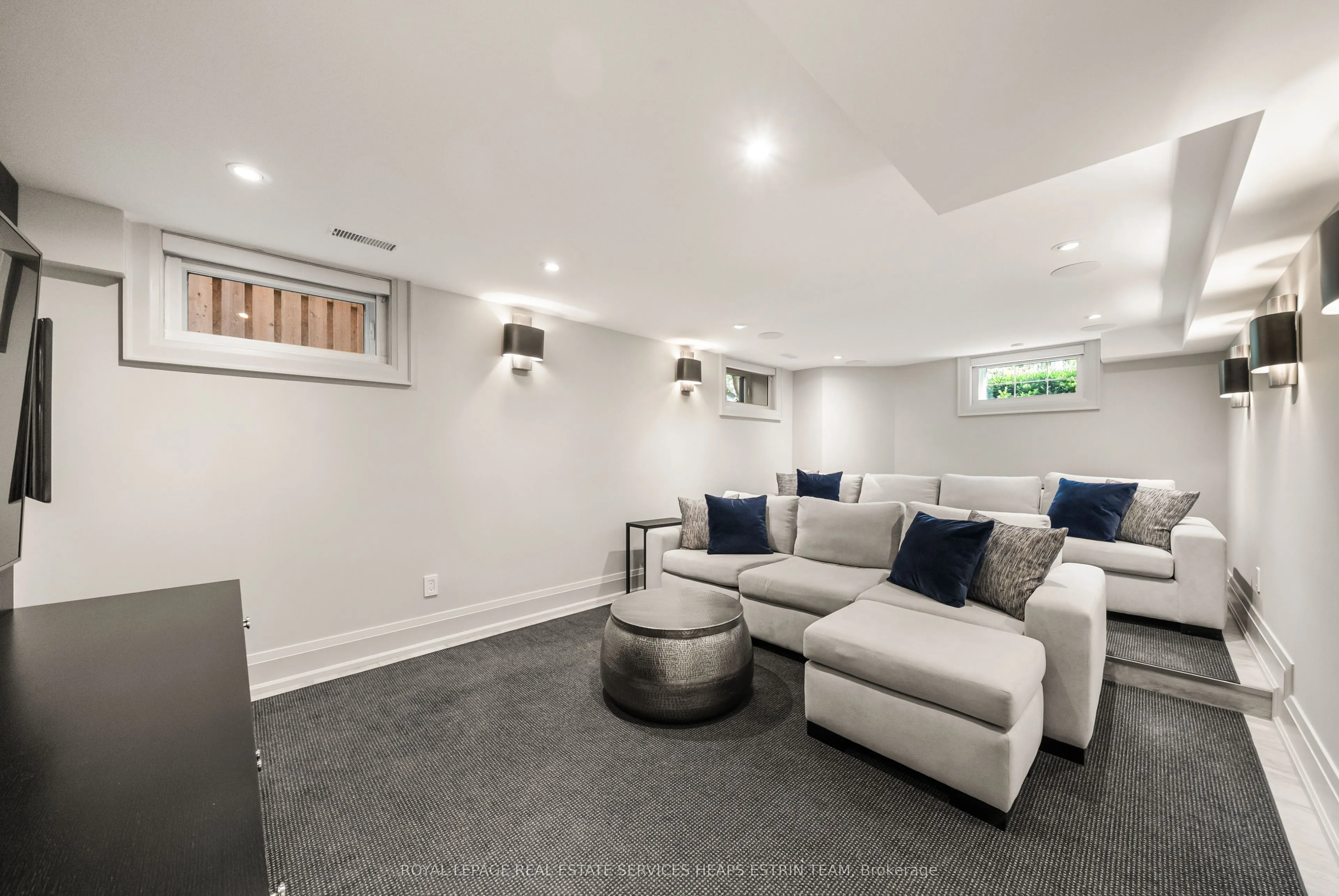 12 Millbank Avenue