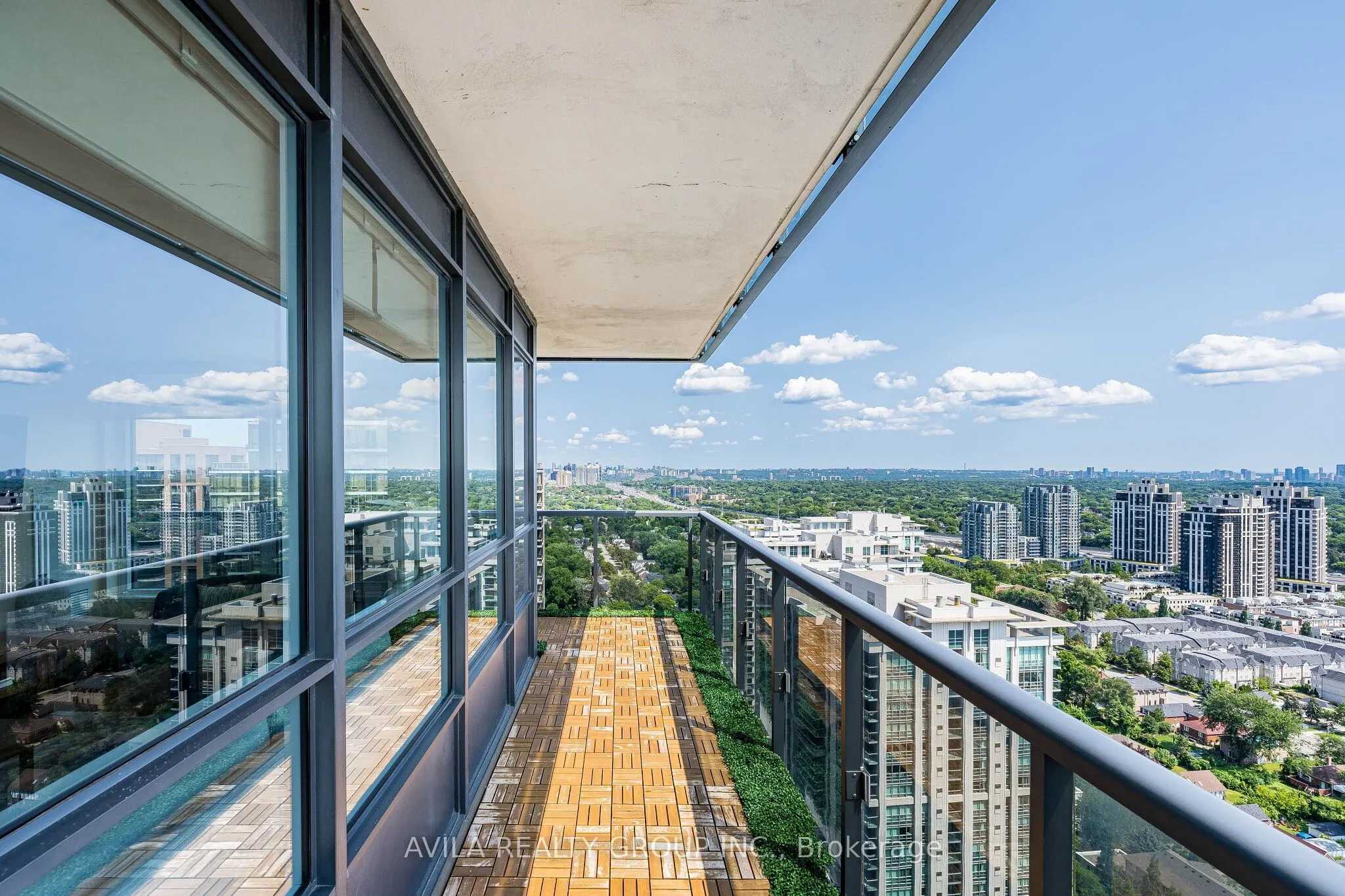 2 Anndale Drive #2708