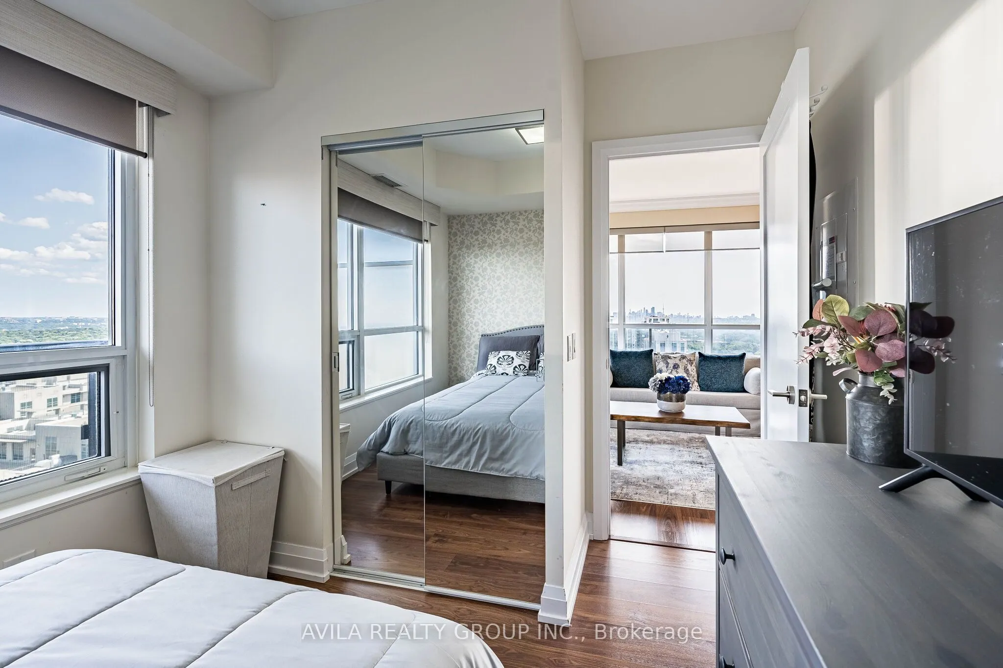2 Anndale Drive #2708