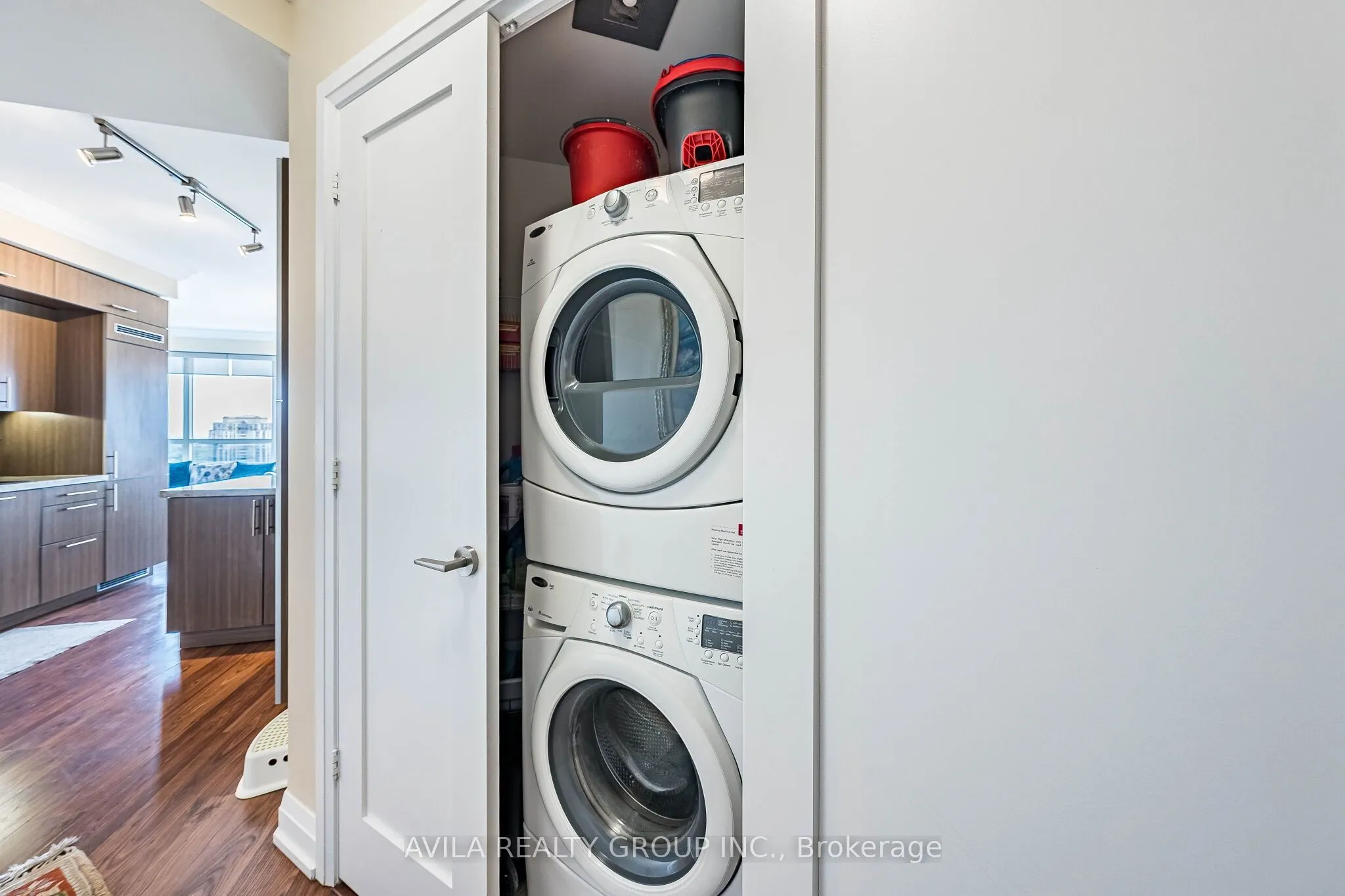 2 Anndale Drive #2708