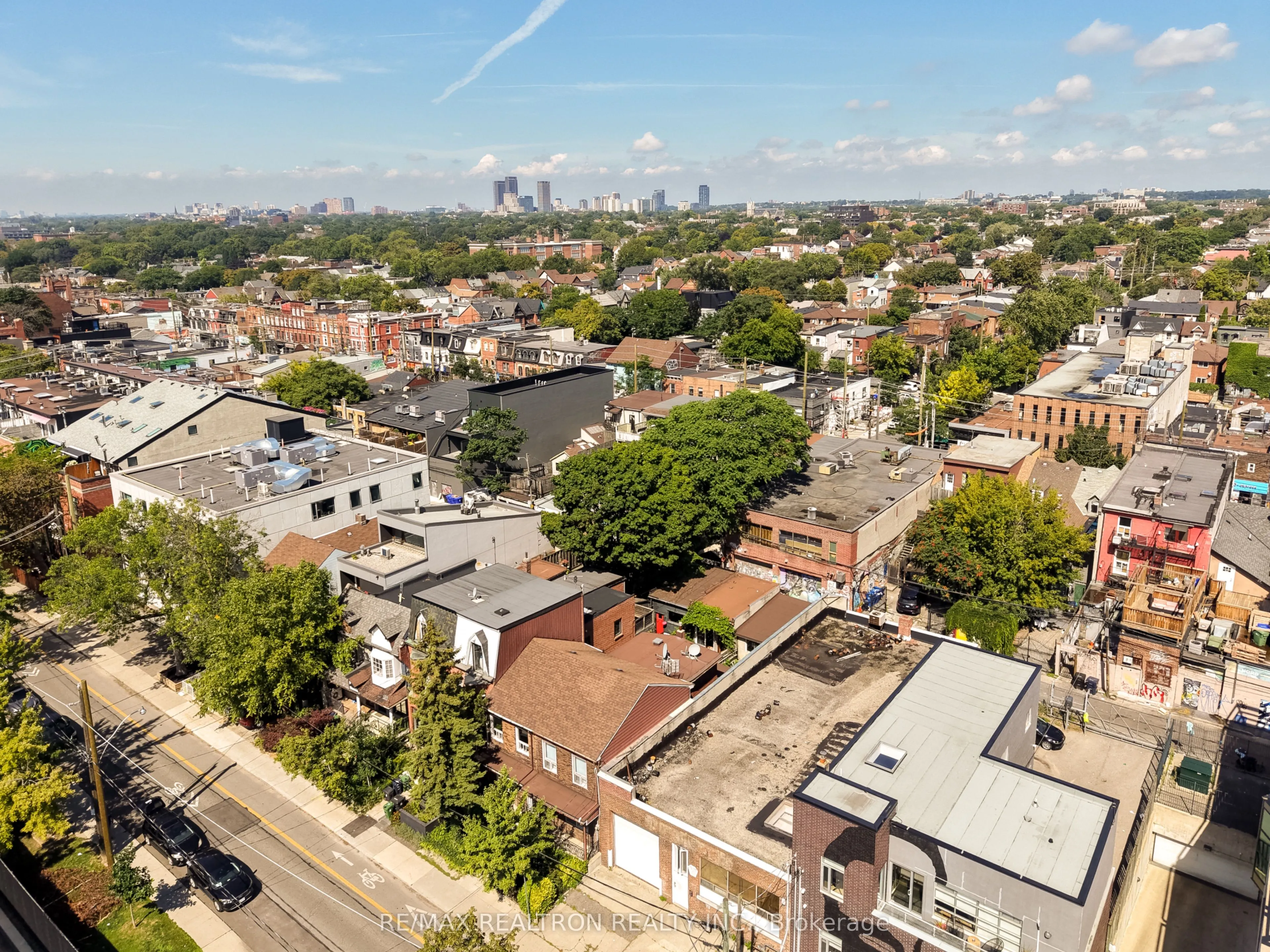 631 Richmond Street W