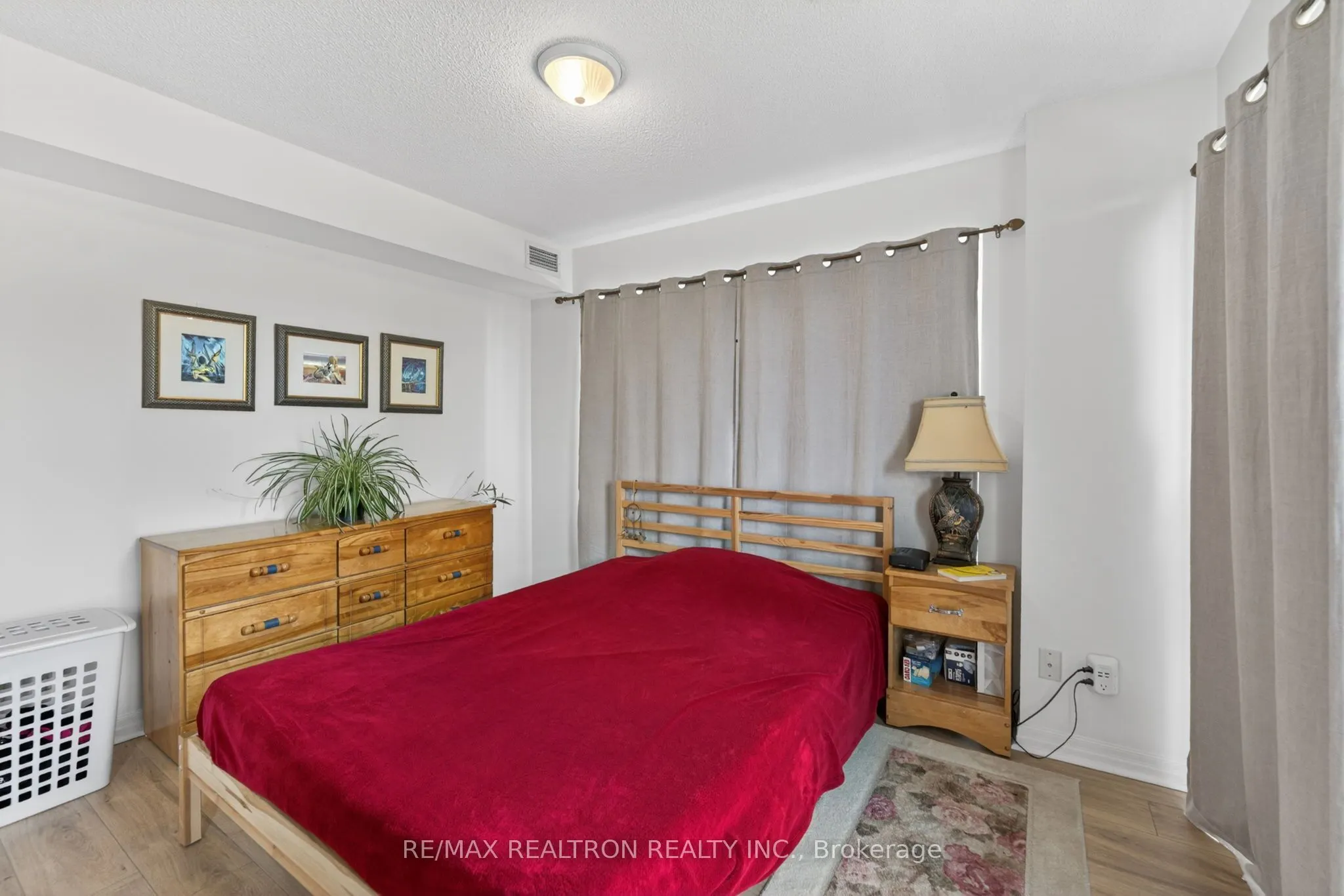 275 Yorkland Road ## 209