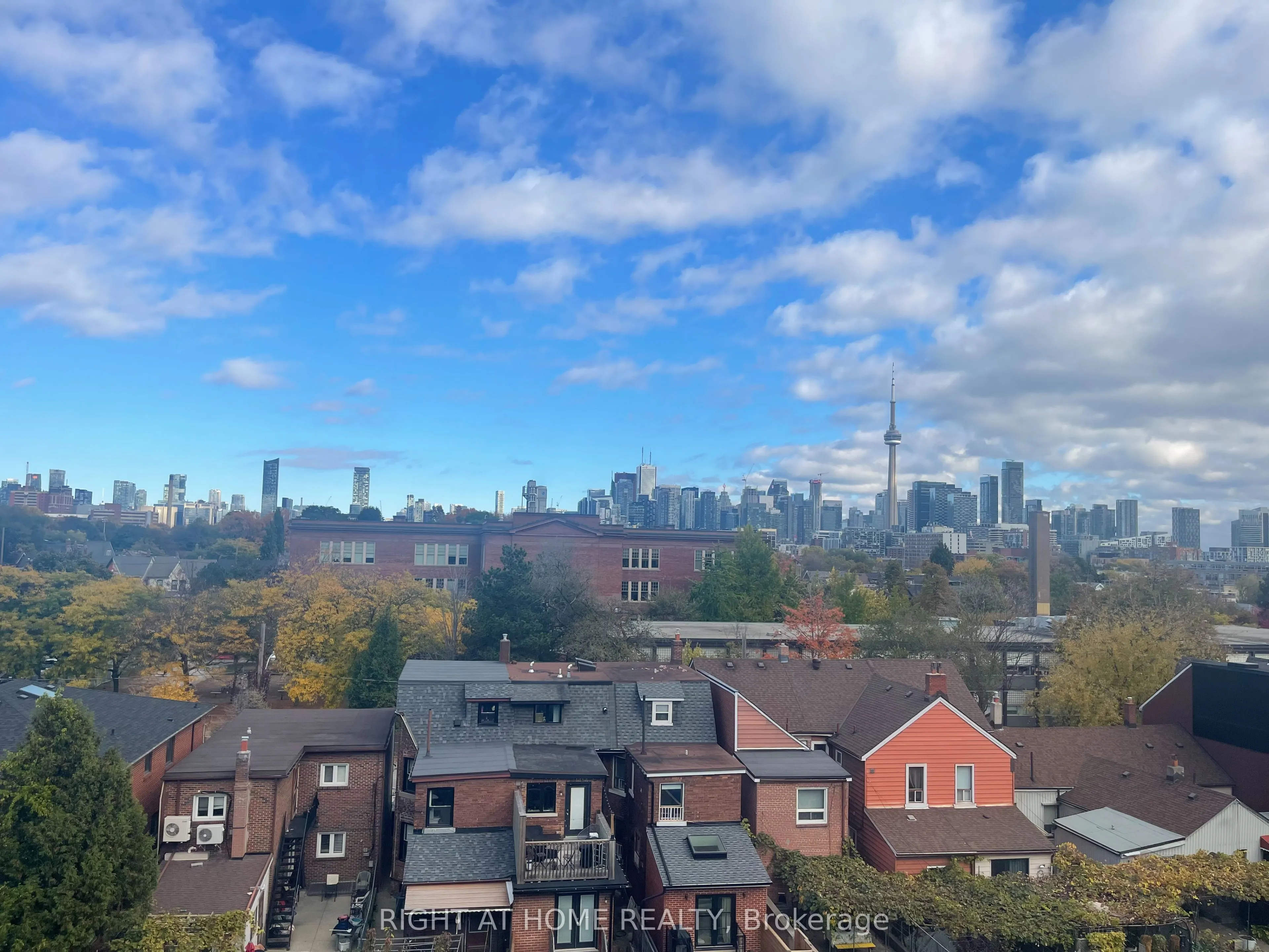 109 Ossington Avenue #511