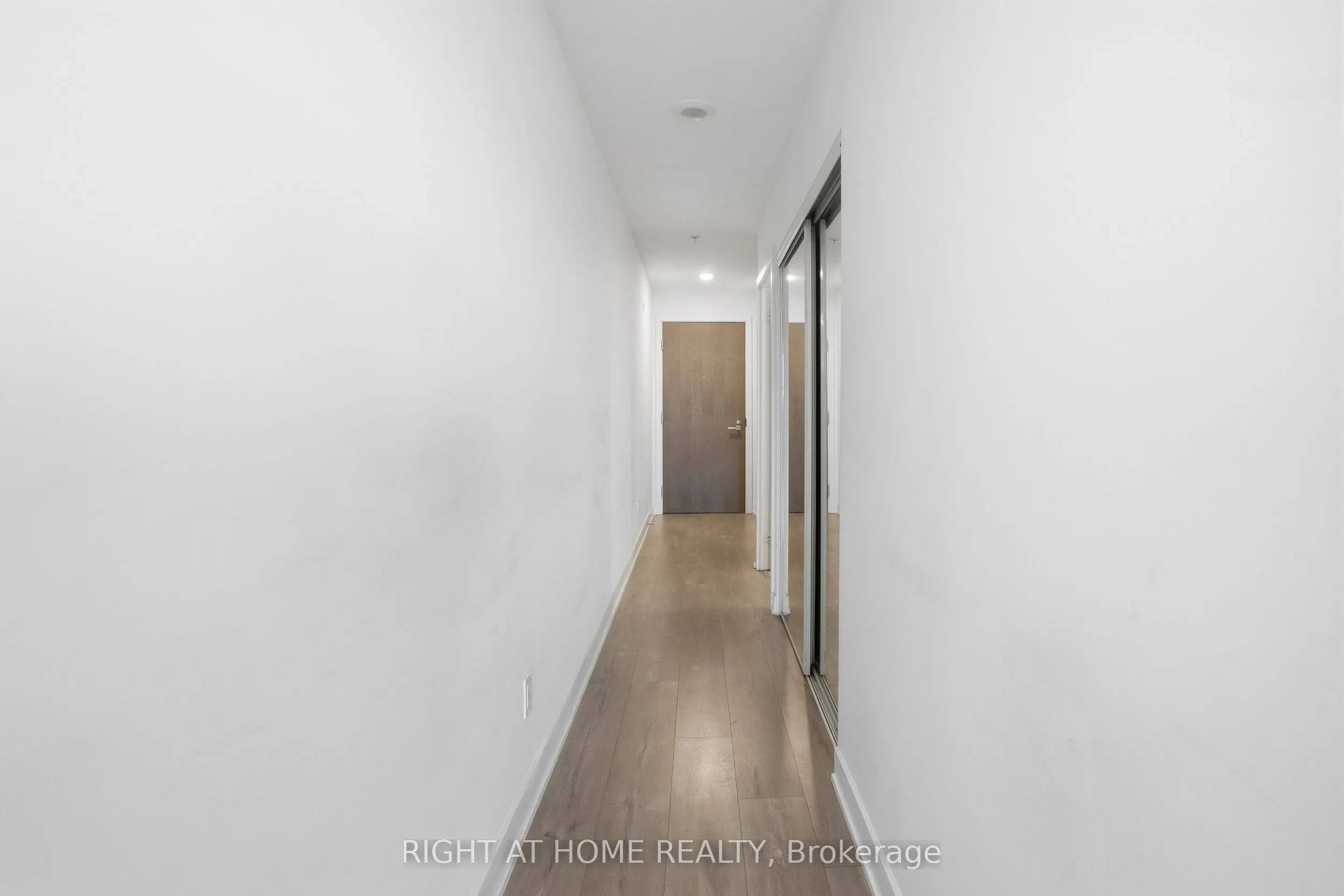 109 Ossington Avenue #511