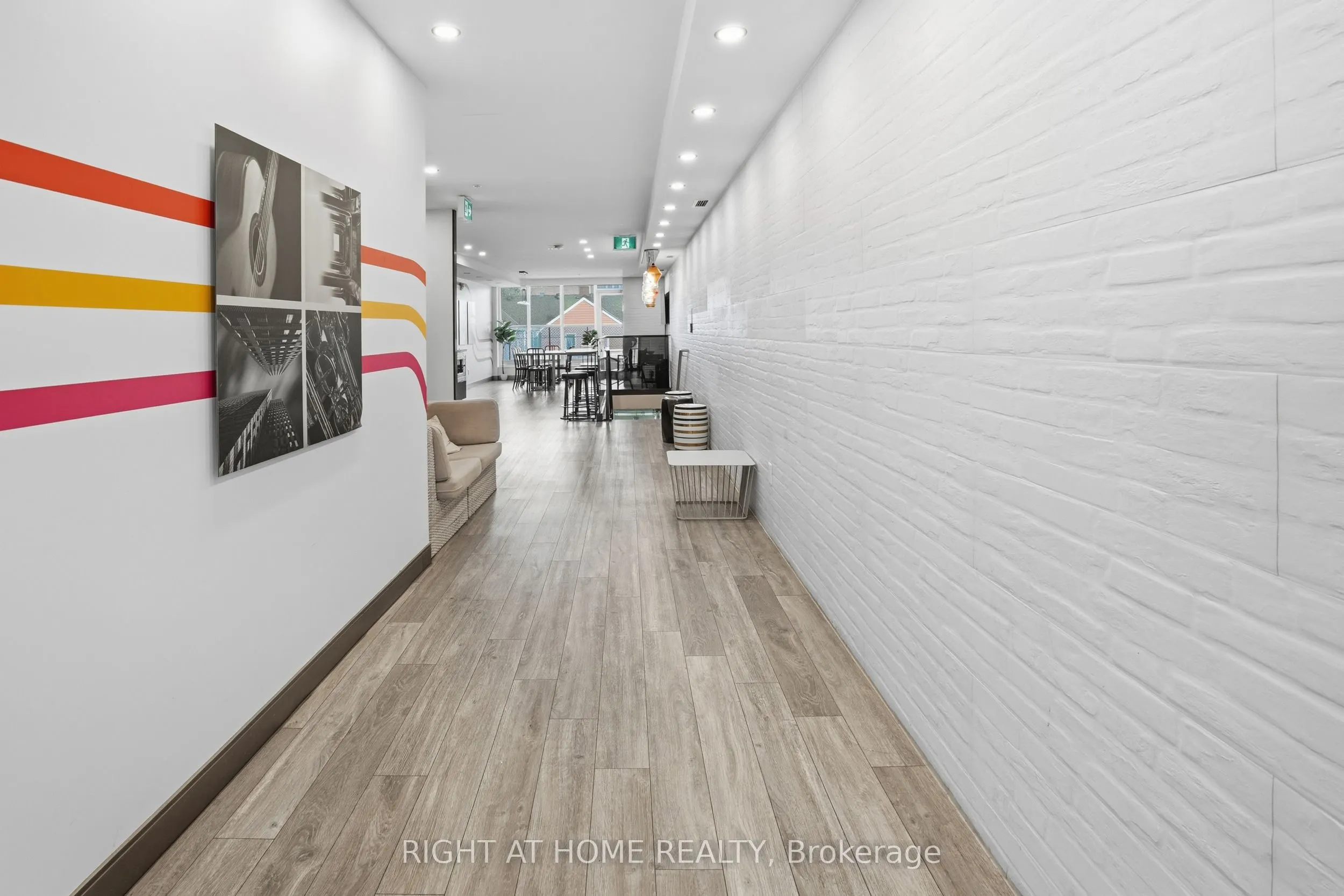 109 Ossington Avenue #511