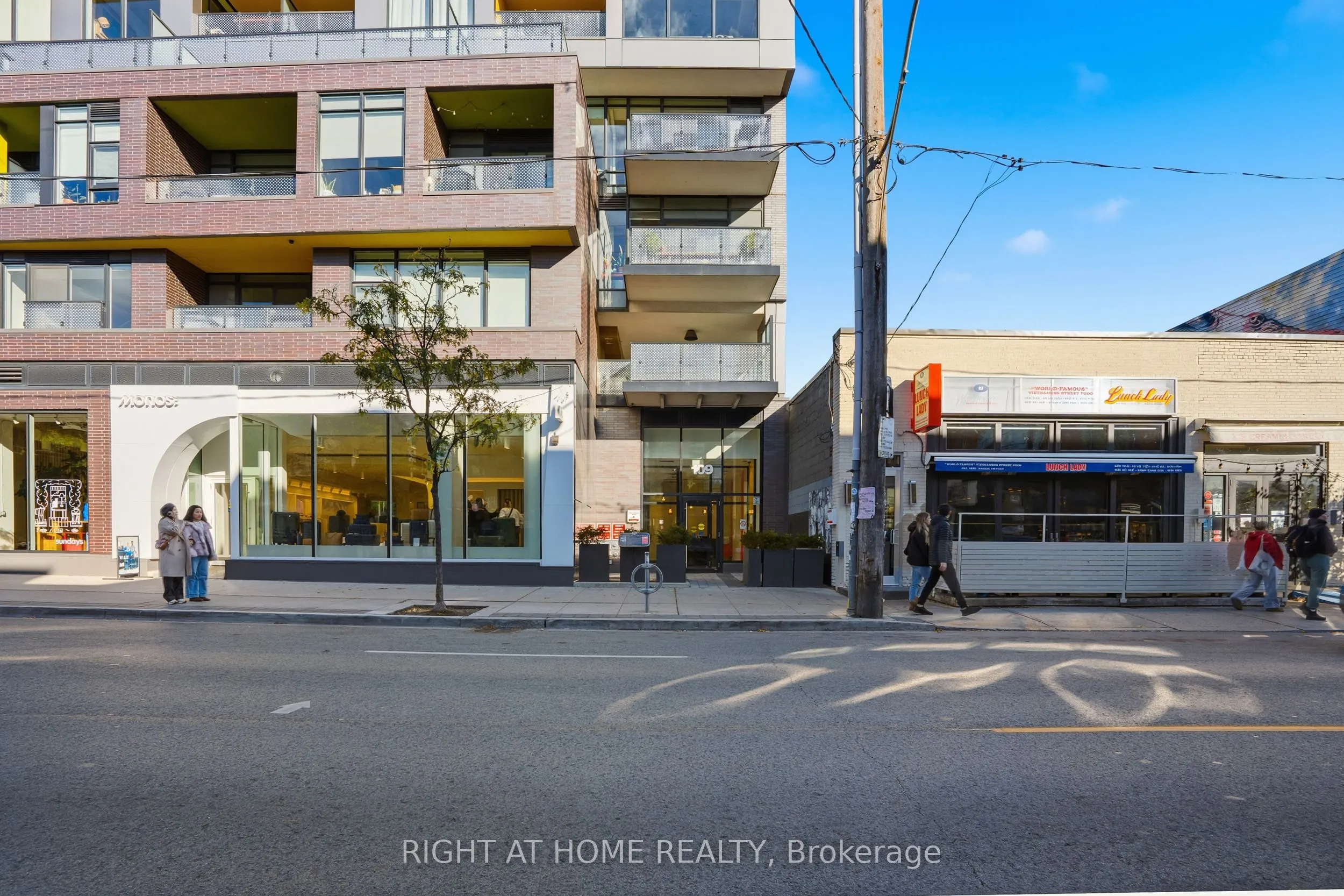 109 Ossington Avenue #511