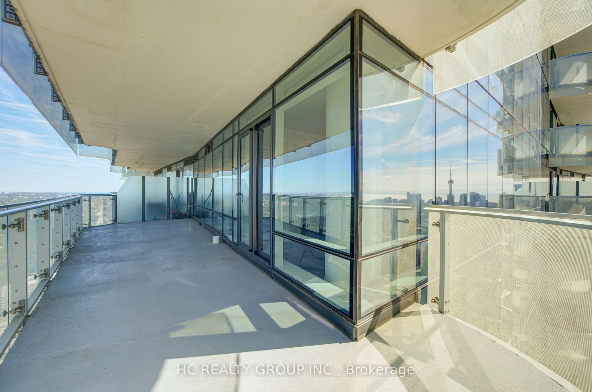 1 Bloor Street E #6209