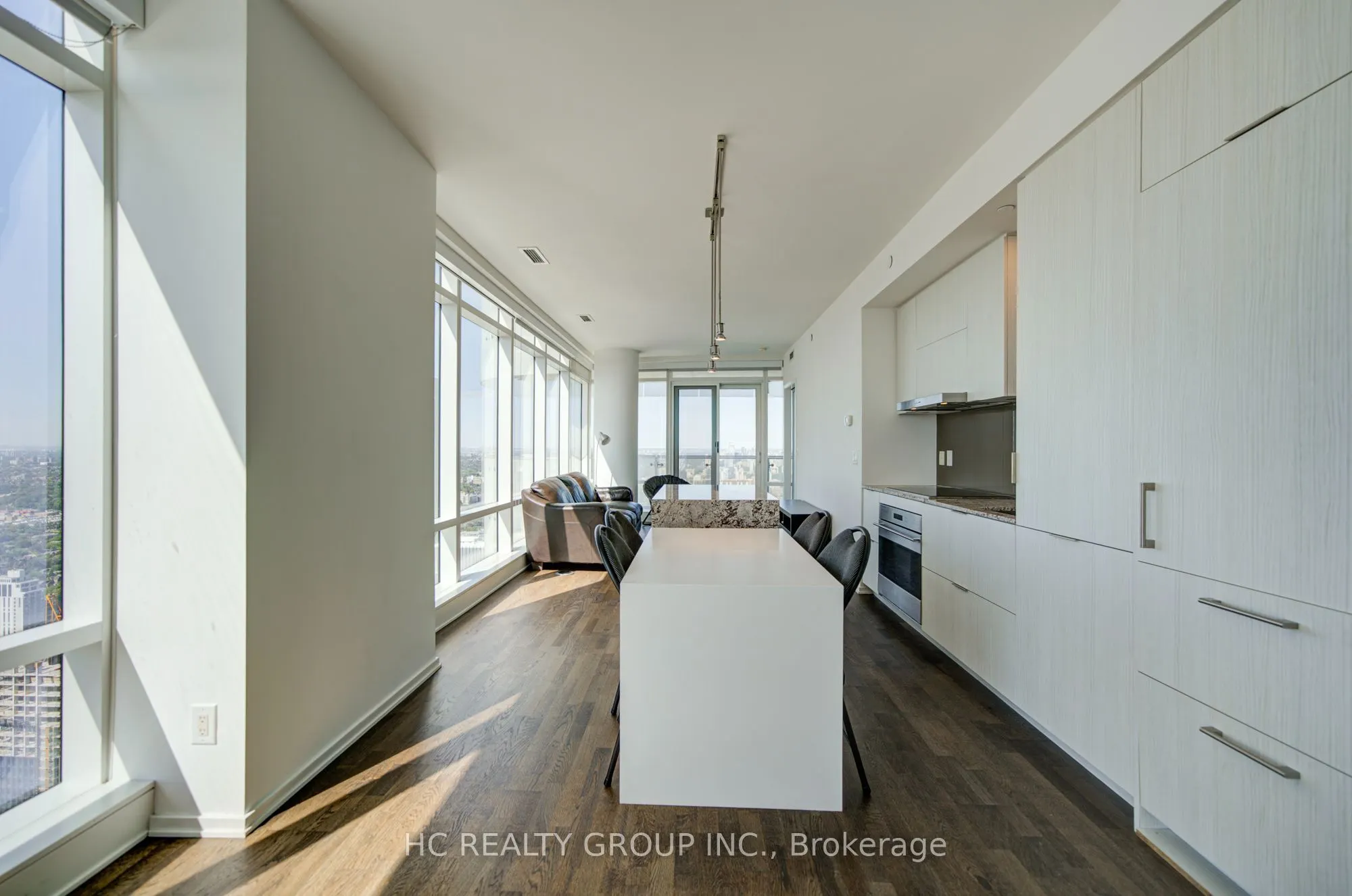 1 Bloor Street E #6209