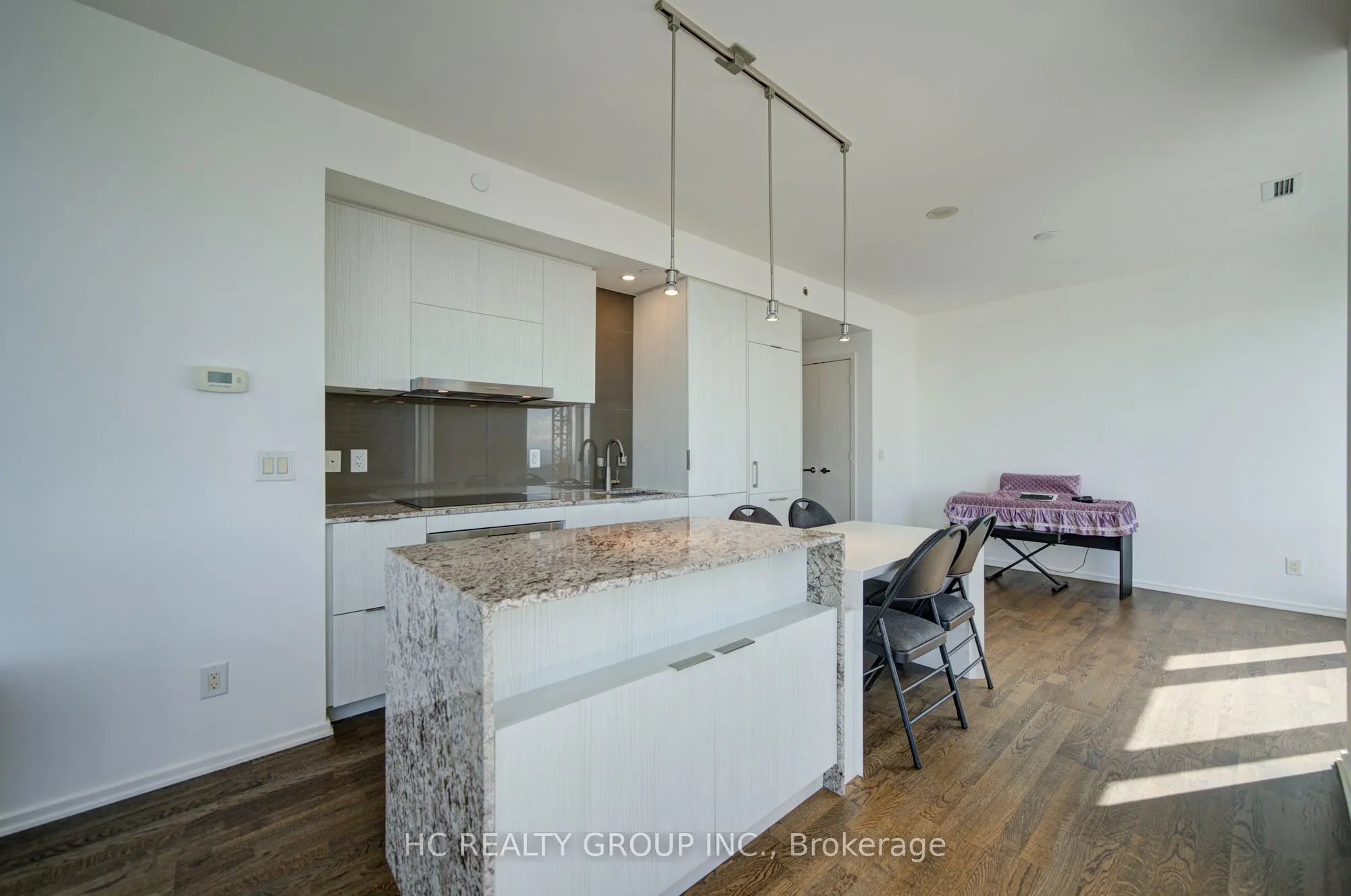 1 Bloor Street E #6209