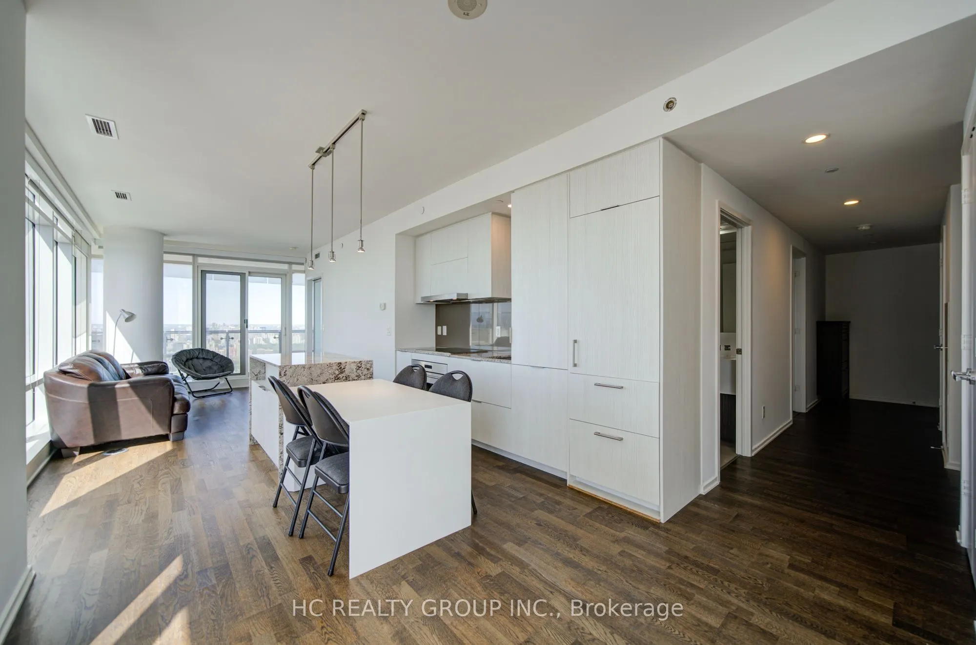 1 Bloor Street E #6209