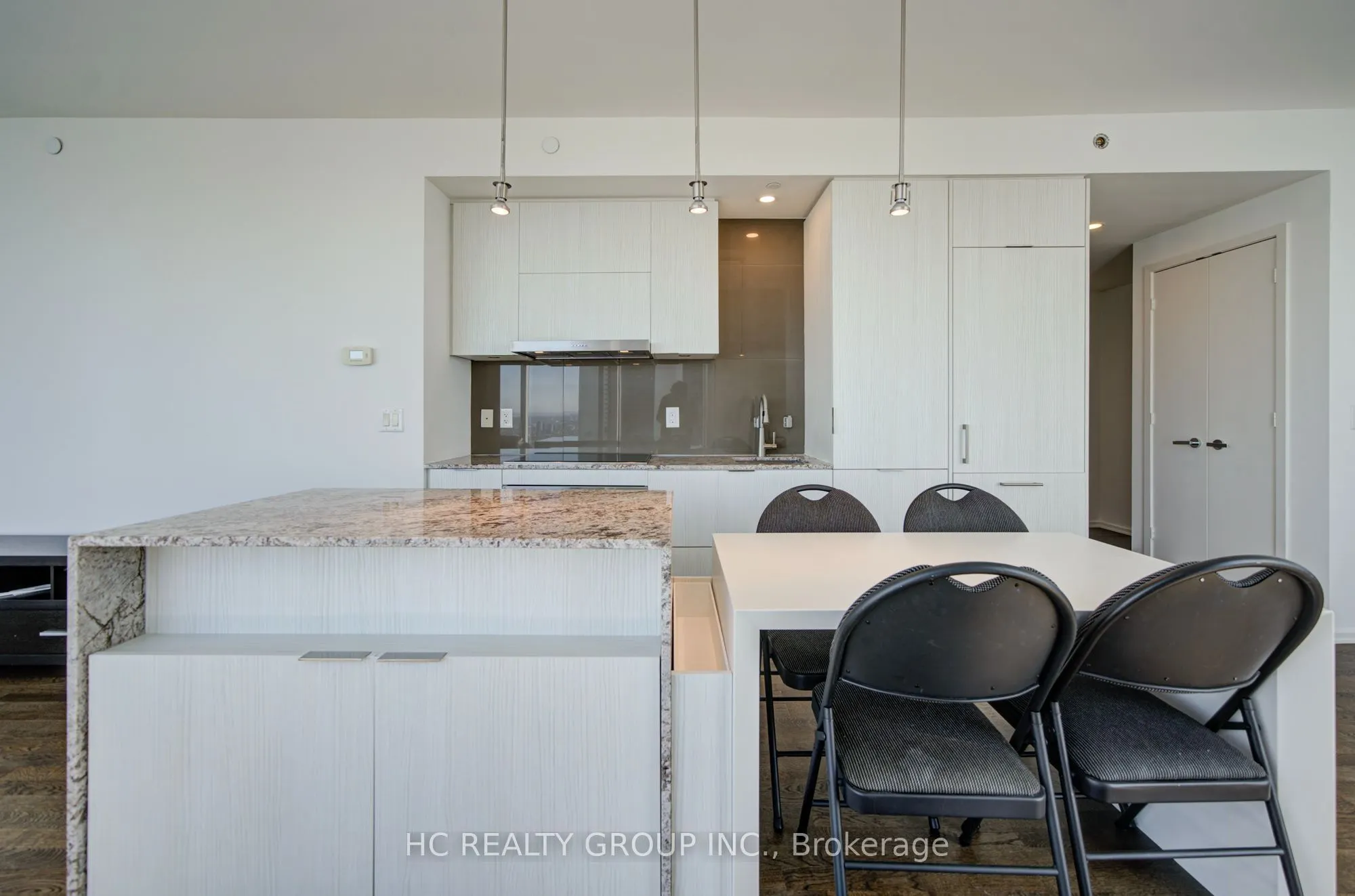 1 Bloor Street E #6209
