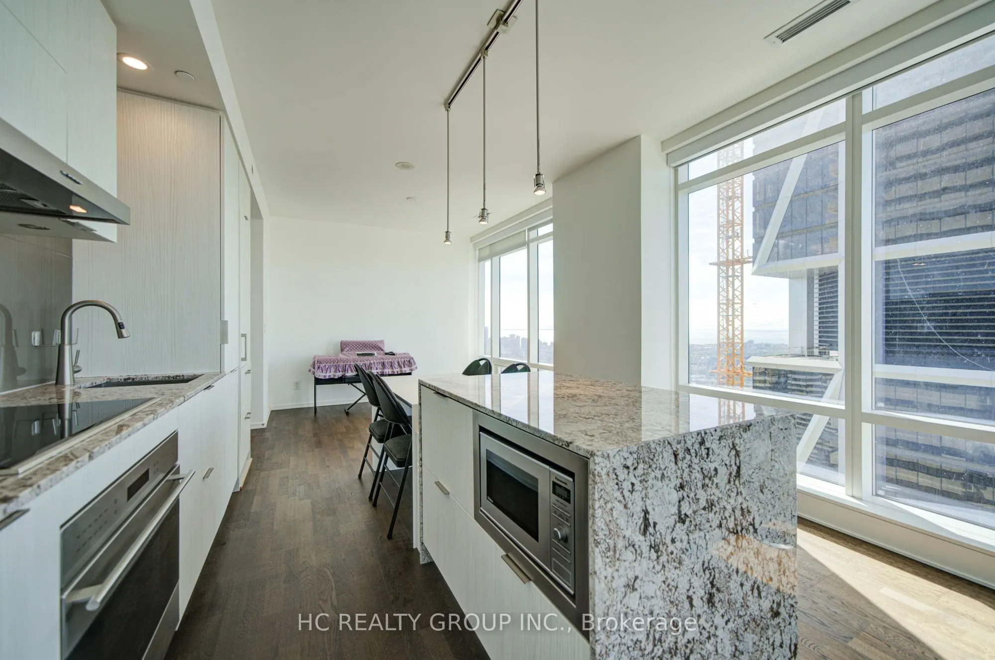 1 Bloor Street E #6209