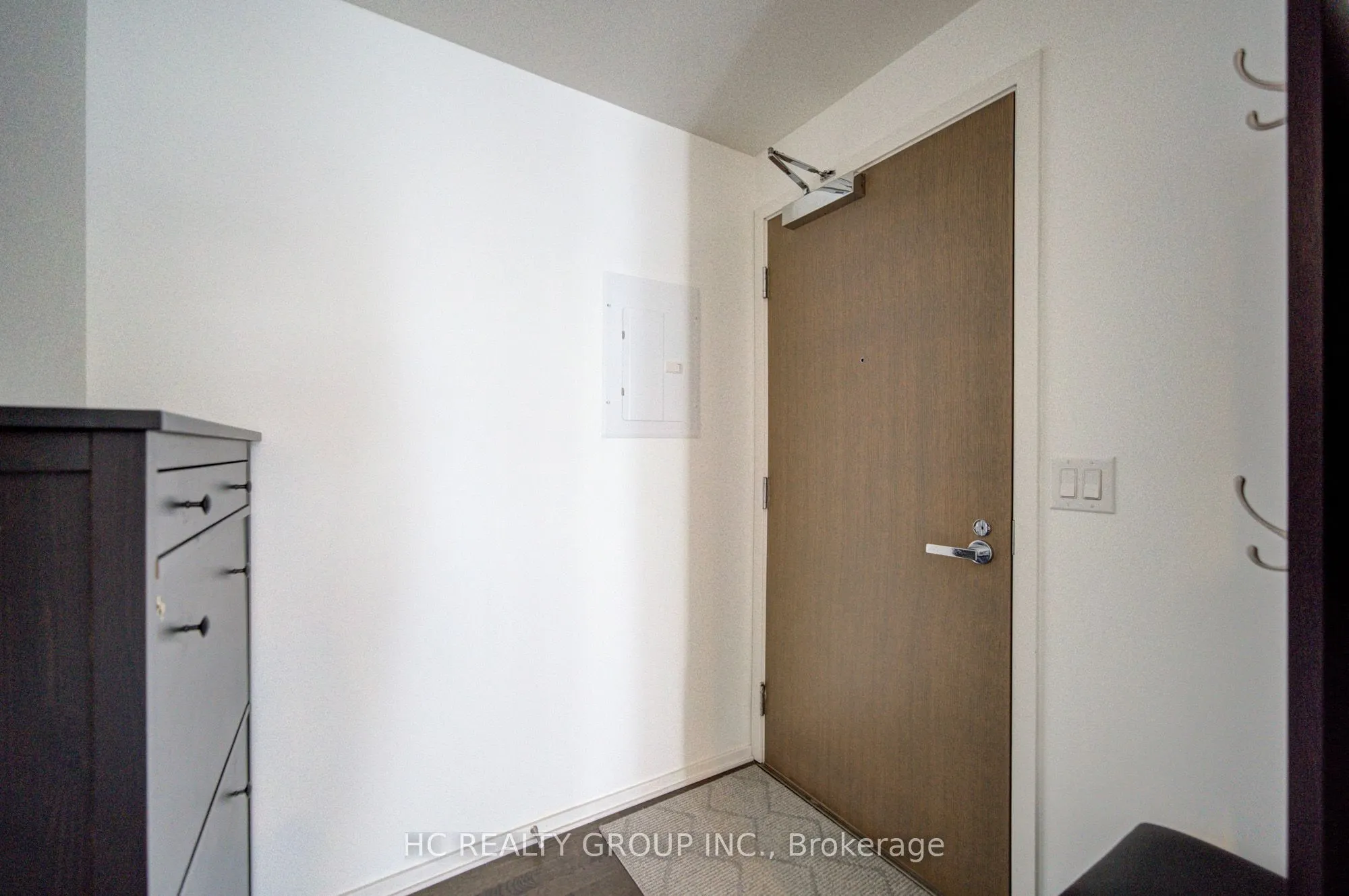 1 Bloor Street E #6209