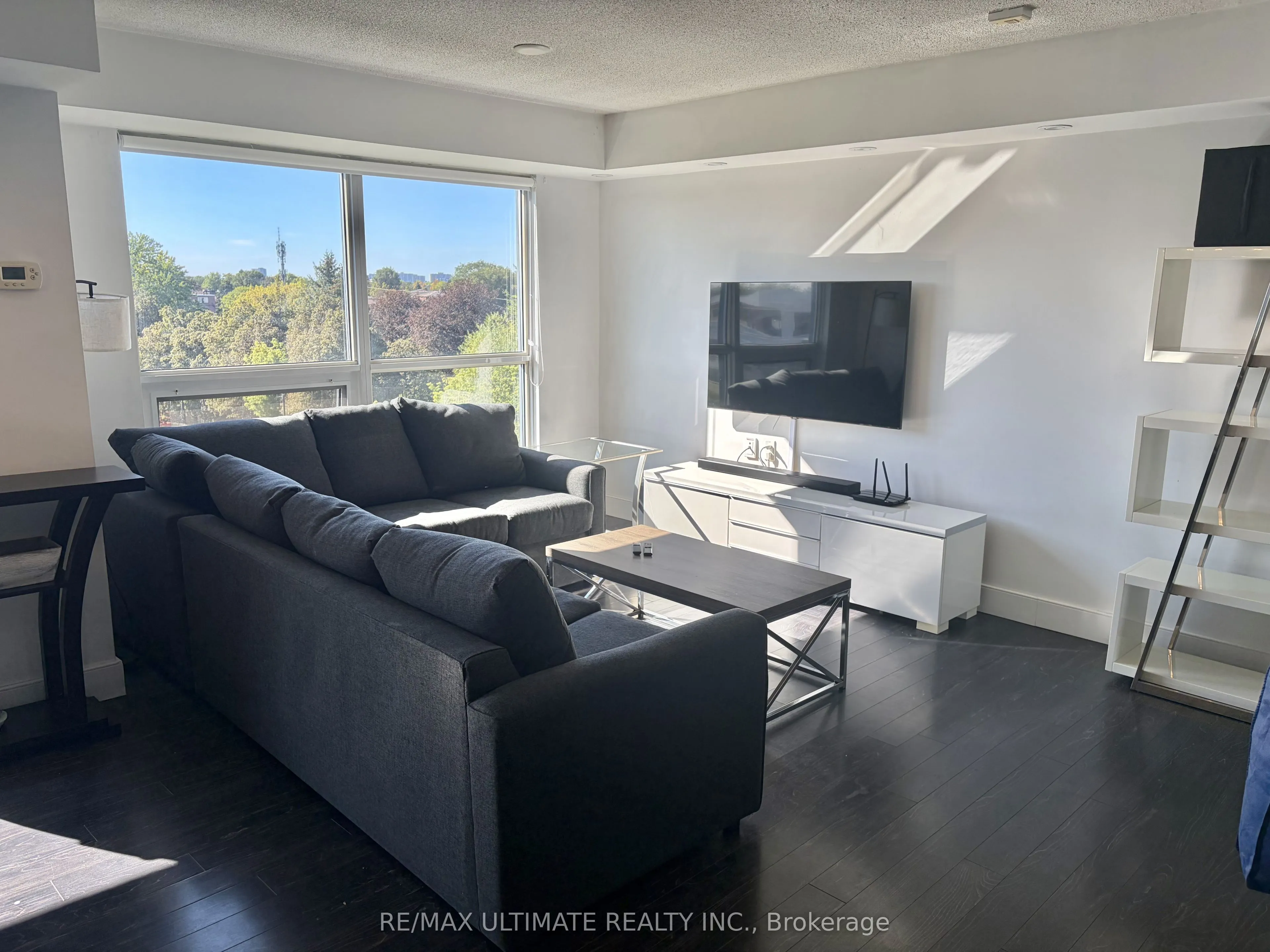 872 SHEPPARD Avenue W #513
