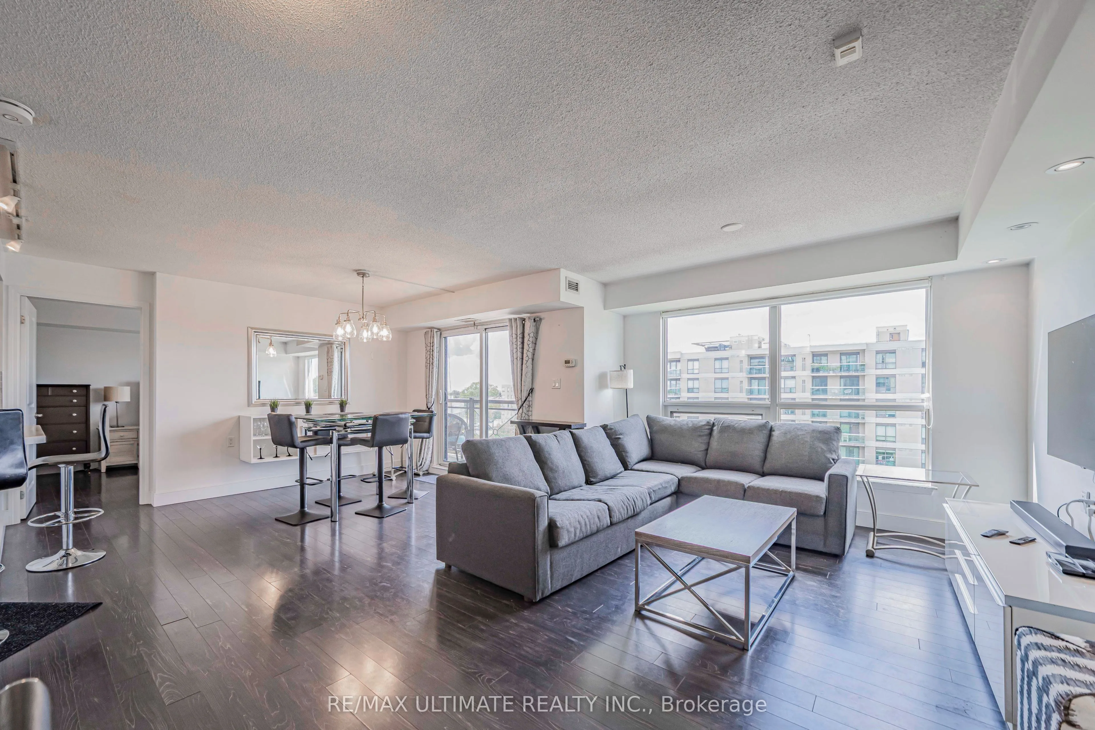 872 SHEPPARD Avenue W #513