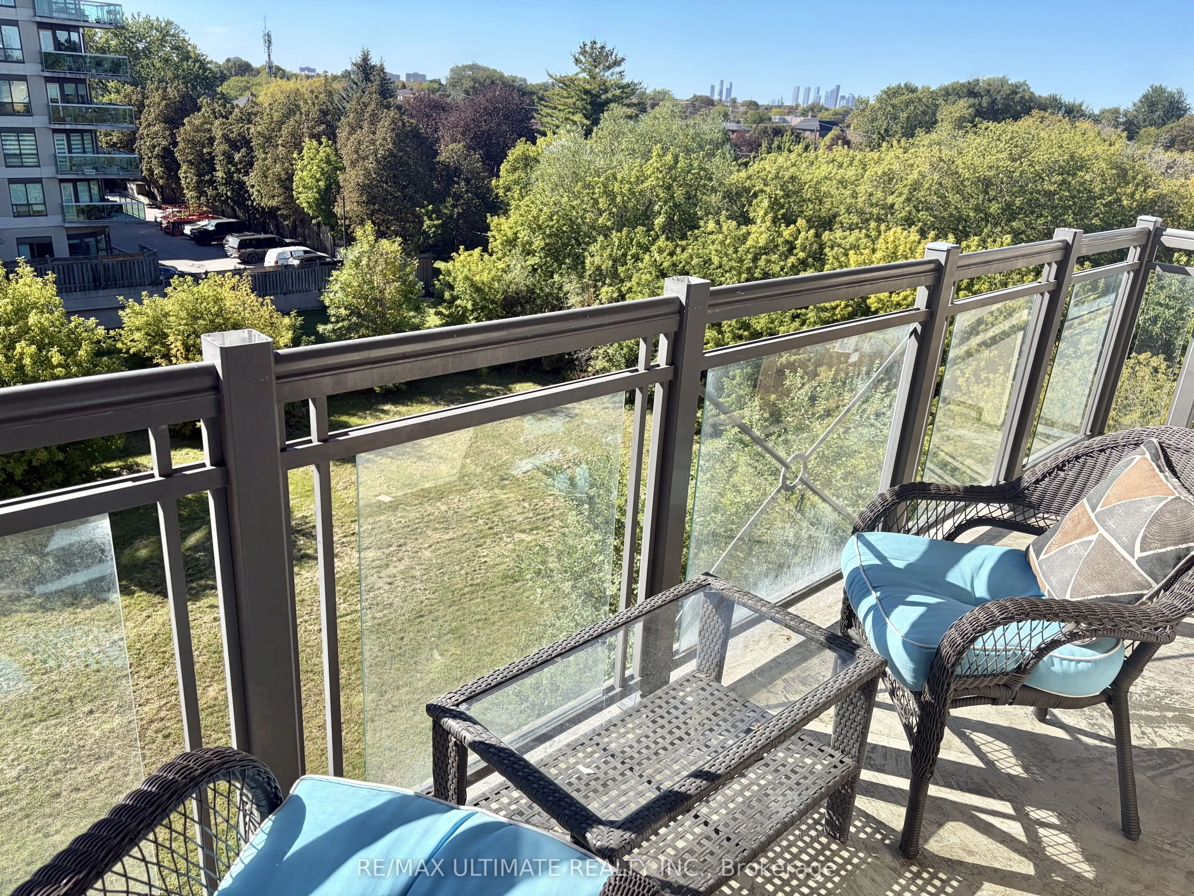 872 SHEPPARD Avenue W #513